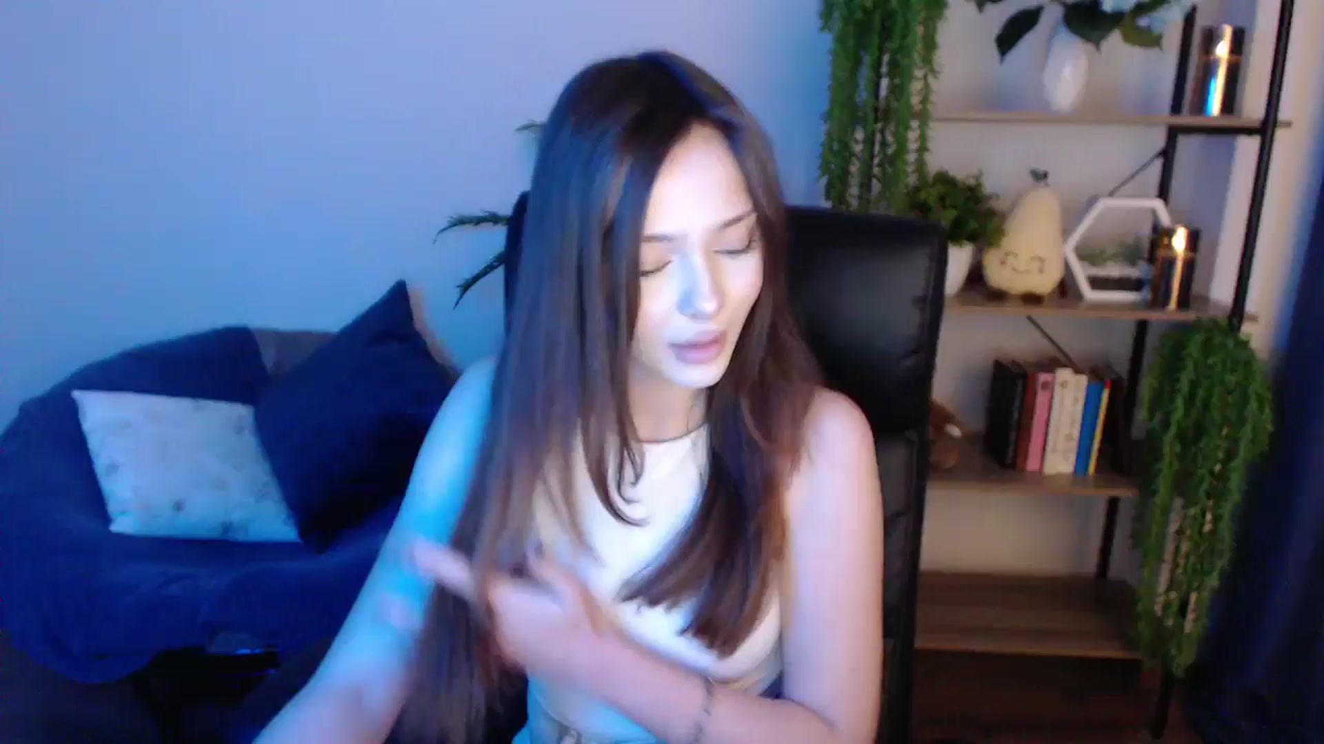 Gallery image thumbnail from KateManelli's myfreecams stream on, 02/15/2025, 11:09 image 8 of 20