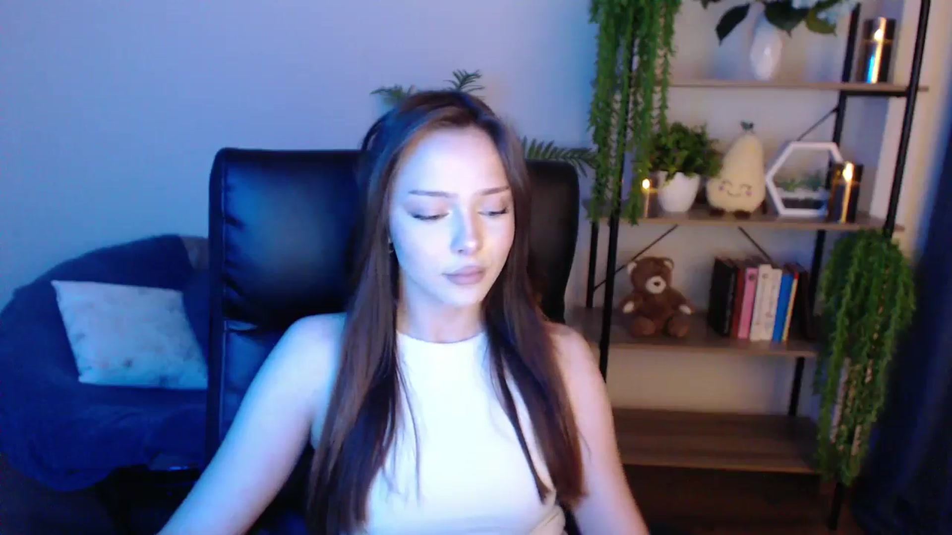 Gallery image thumbnail from KateManelli's myfreecams stream on, 02/15/2025, 11:56 image 7 of 20