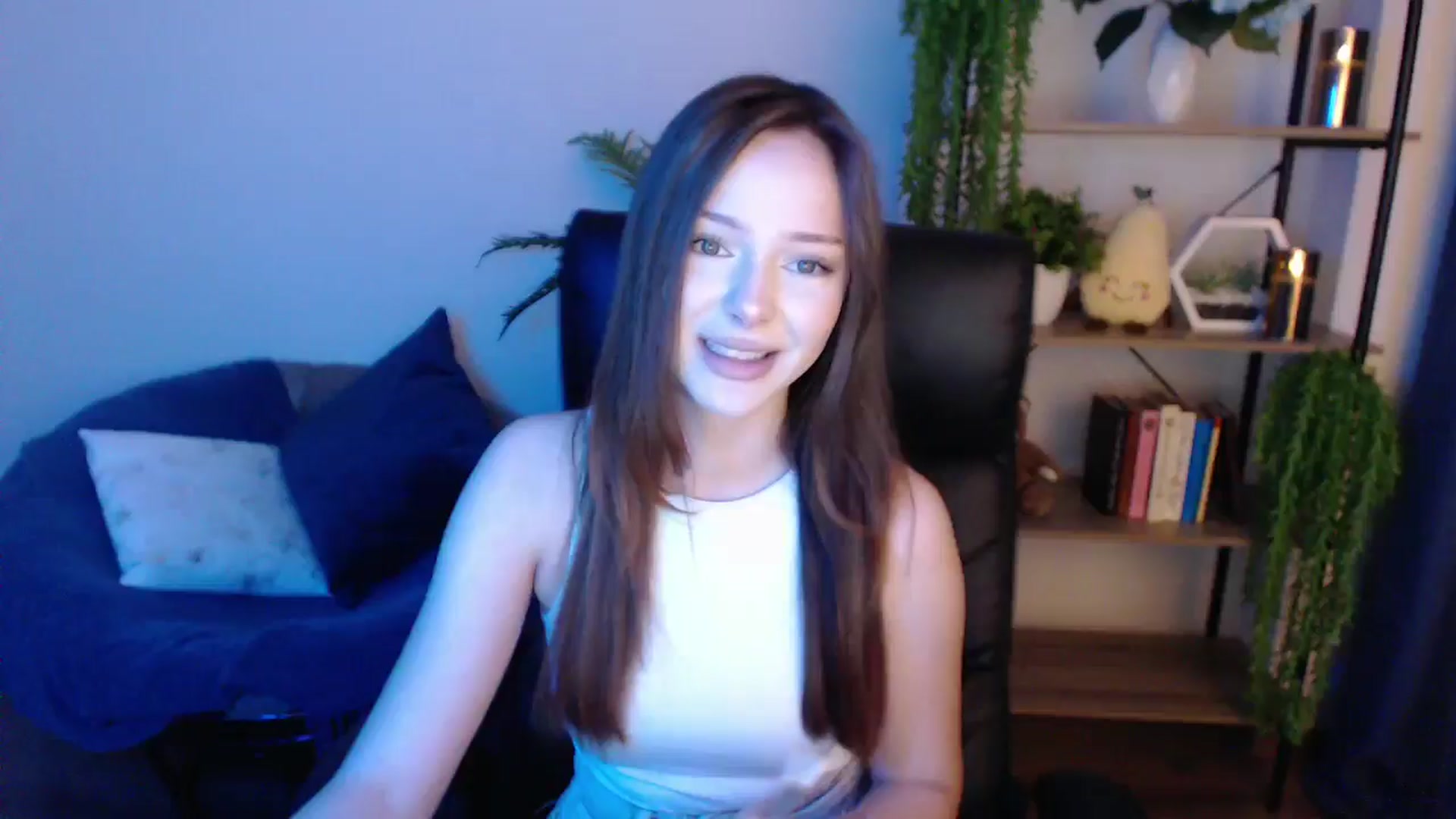 Gallery image thumbnail from KateManelli's myfreecams stream on, 02/15/2025, 11:56 image 15 of 20