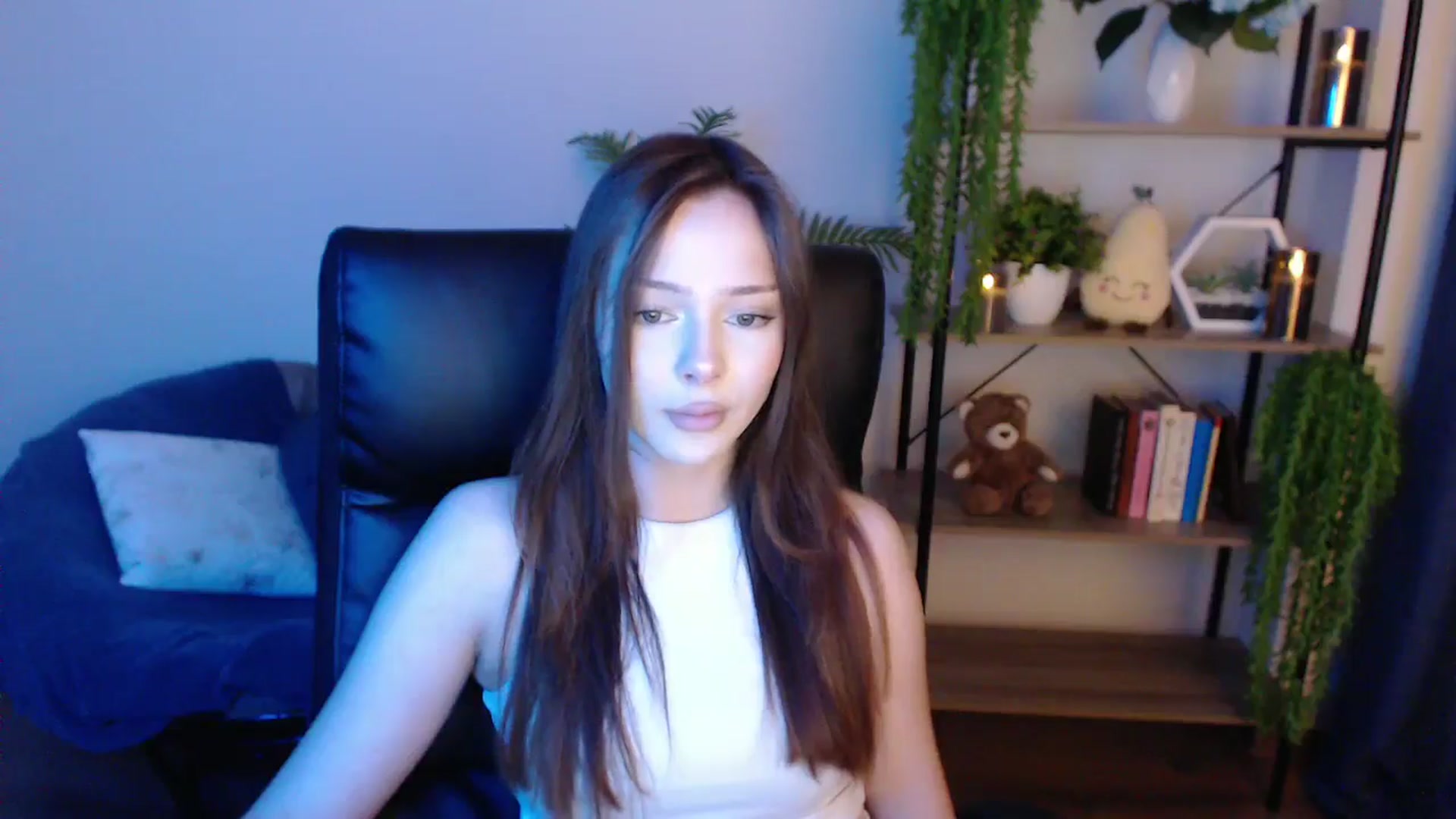 Gallery image thumbnail from KateManelli's myfreecams stream on, 02/15/2025, 11:56 image 2 of 20