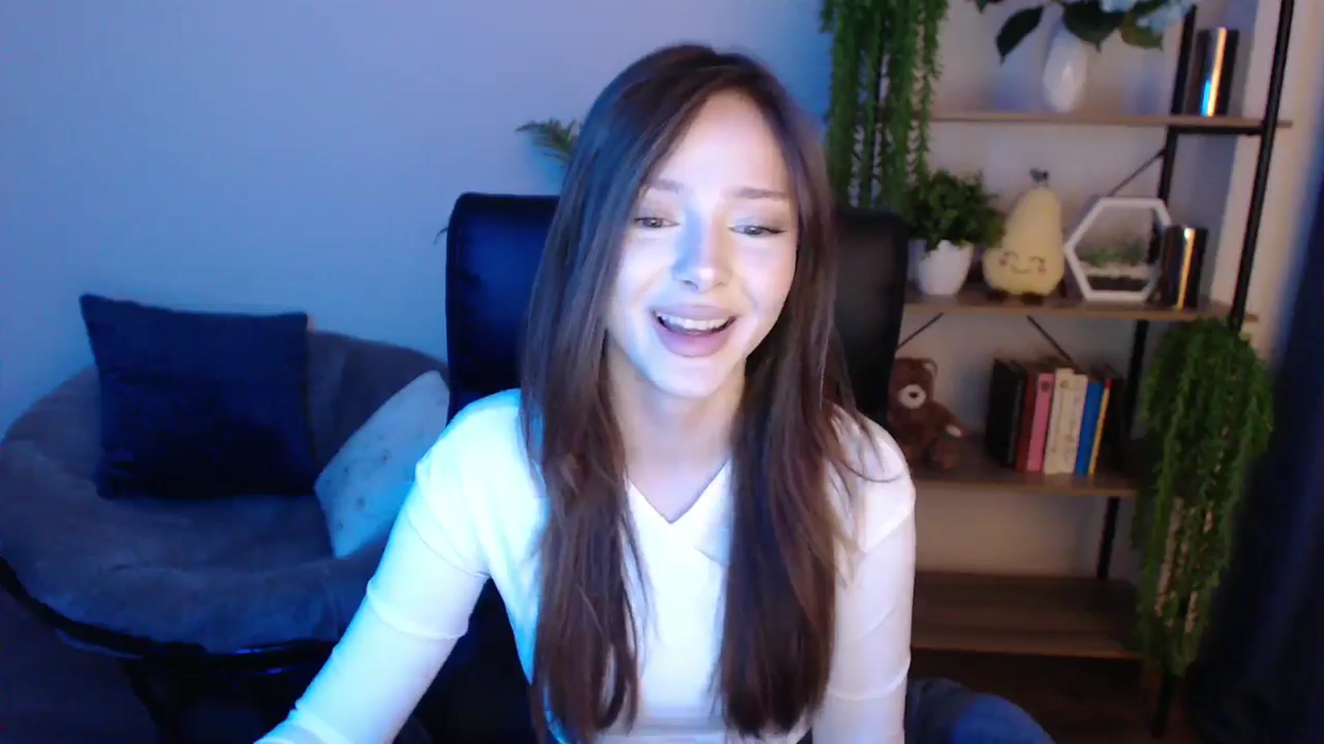 Gallery image thumbnail from KateManelli's myfreecams stream on, 02/17/2025, 10:26 image 11 of 20