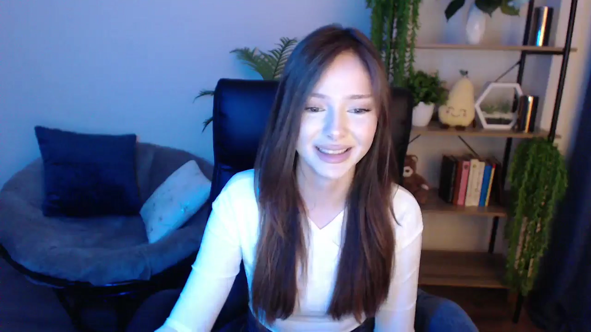 Gallery image thumbnail from KateManelli's myfreecams stream on, 02/17/2025, 10:26 image 16 of 20