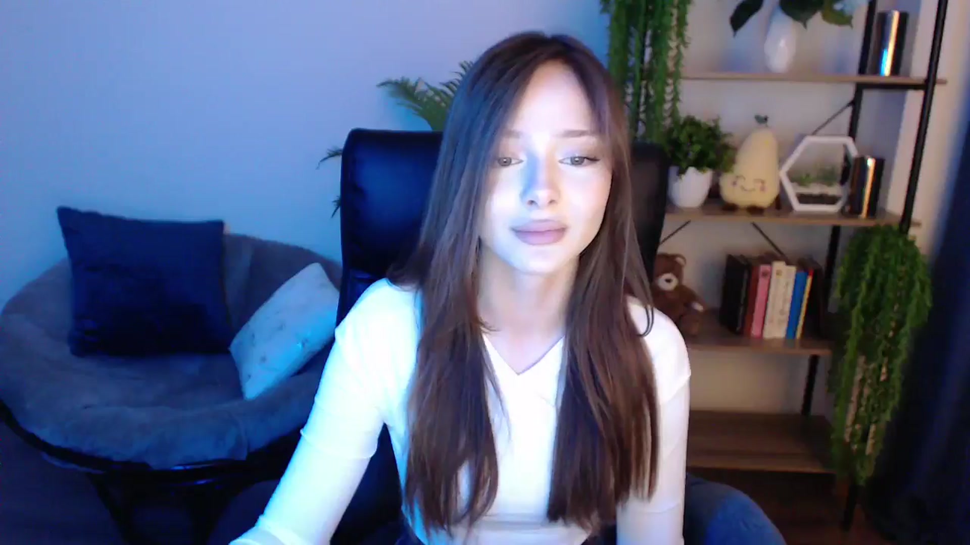 Gallery image thumbnail from KateManelli's myfreecams stream on, 02/17/2025, 10:26 image 13 of 20