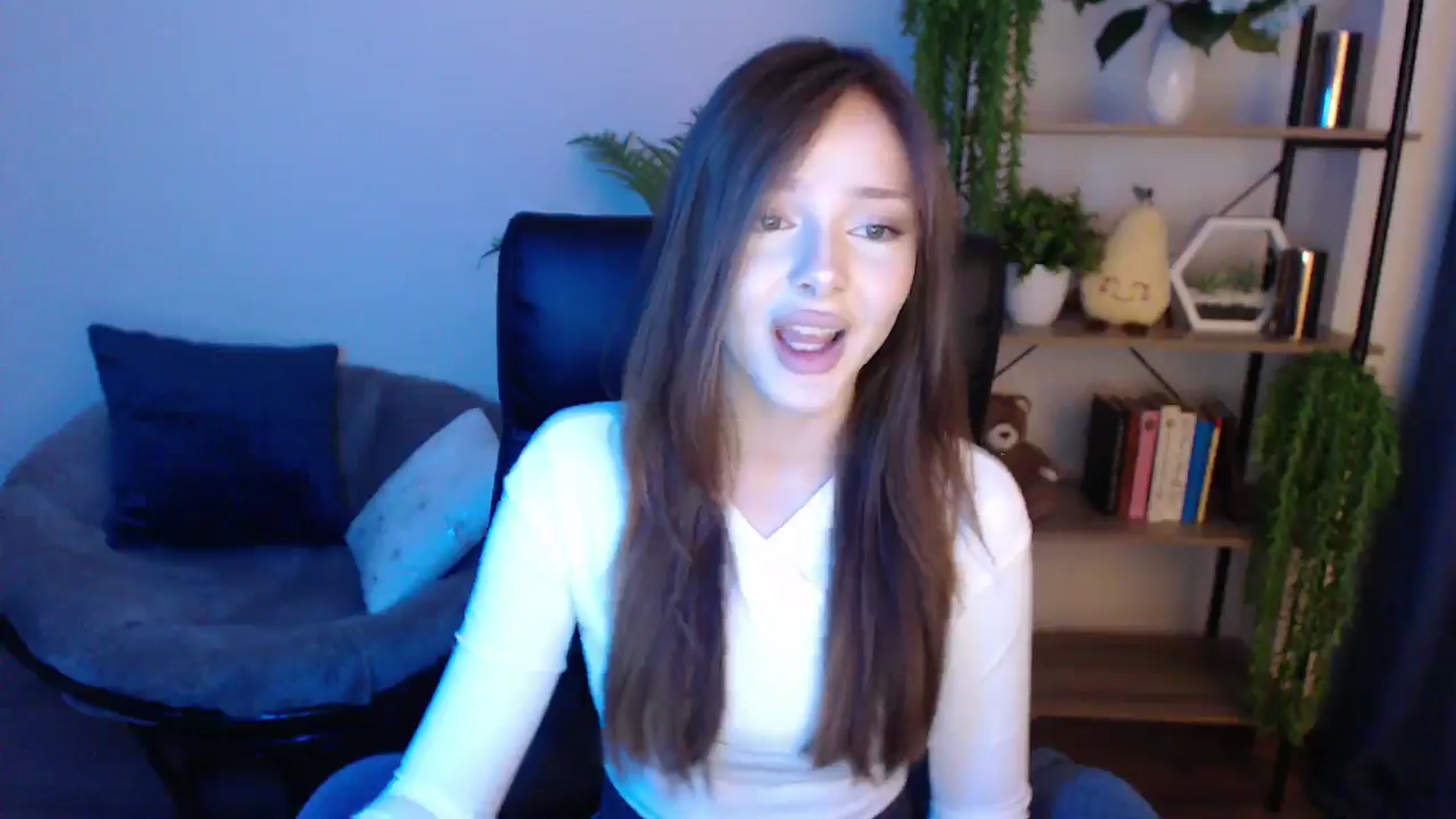 Gallery image thumbnail from KateManelli's myfreecams stream on, 02/17/2025, 10:26 image 6 of 20