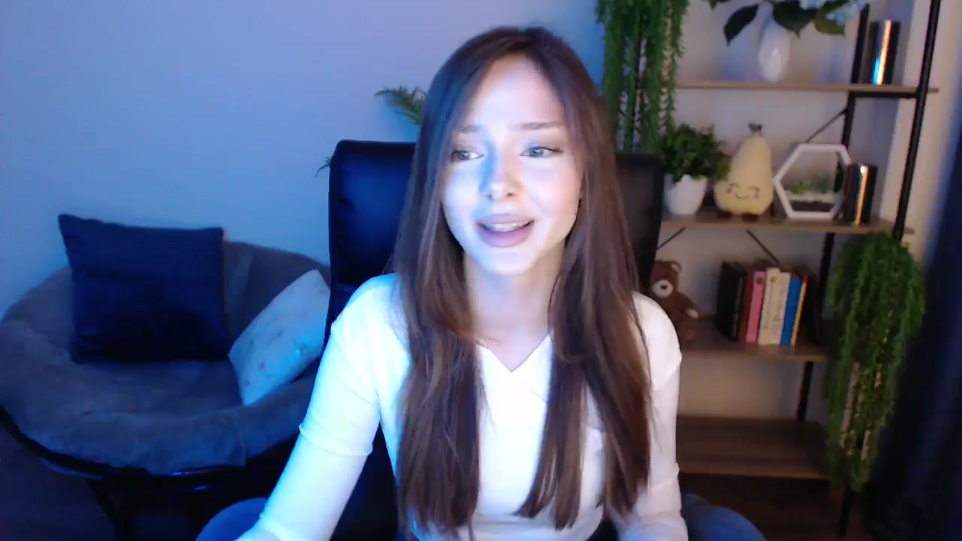 Gallery image thumbnail from KateManelli's myfreecams stream on, 02/17/2025, 10:26 image 5 of 20