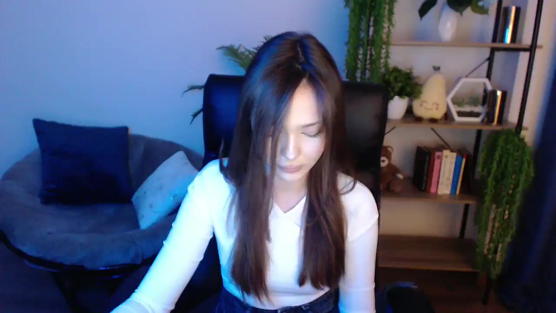 Gallery image thumbnail from KateManelli's myfreecams stream on, 02/17/2025, 11:17 image 15 of 20