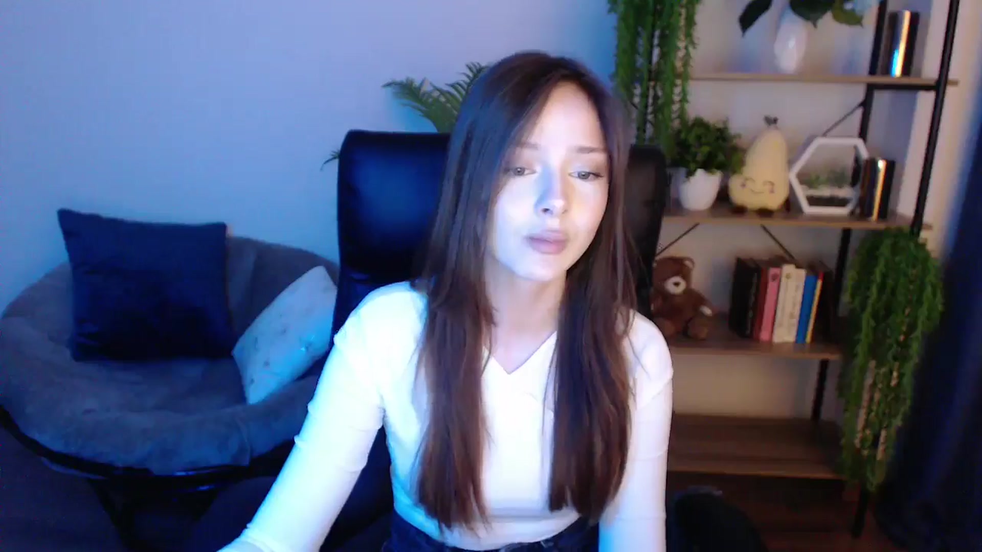 Gallery image thumbnail from KateManelli's myfreecams stream on, 02/17/2025, 11:17 image 14 of 20