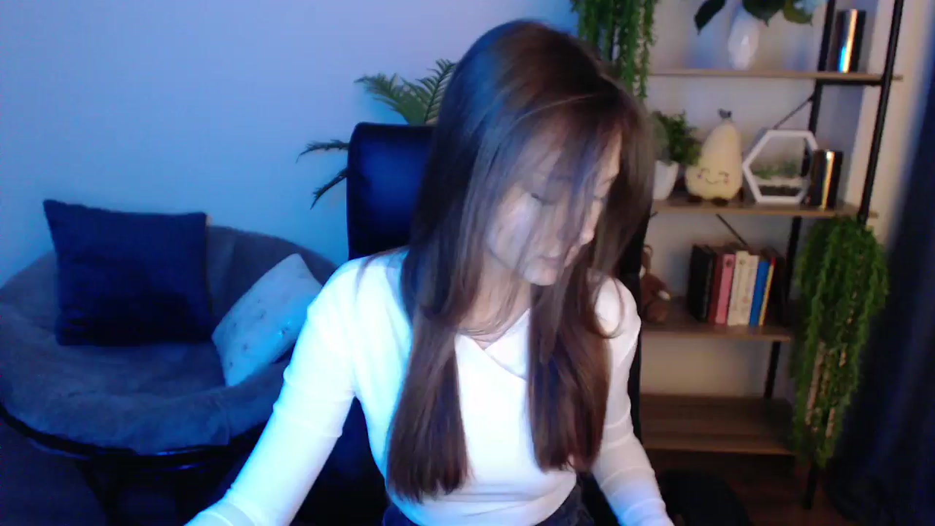 Gallery image thumbnail from KateManelli's myfreecams stream on, 02/17/2025, 14:00 image 20 of 20