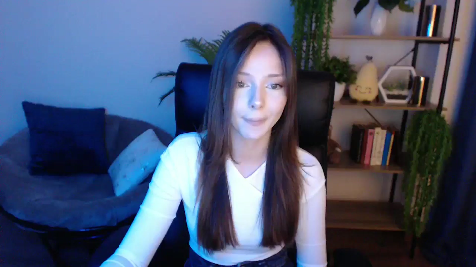 Gallery image thumbnail from KateManelli's myfreecams stream on, 02/17/2025, 14:58 image 15 of 20