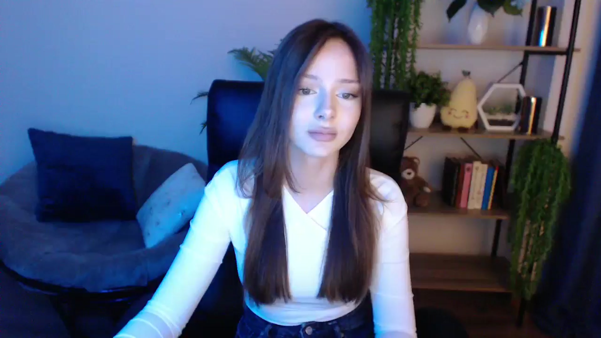 Gallery image thumbnail from KateManelli's myfreecams stream on, 02/17/2025, 14:58 image 13 of 20