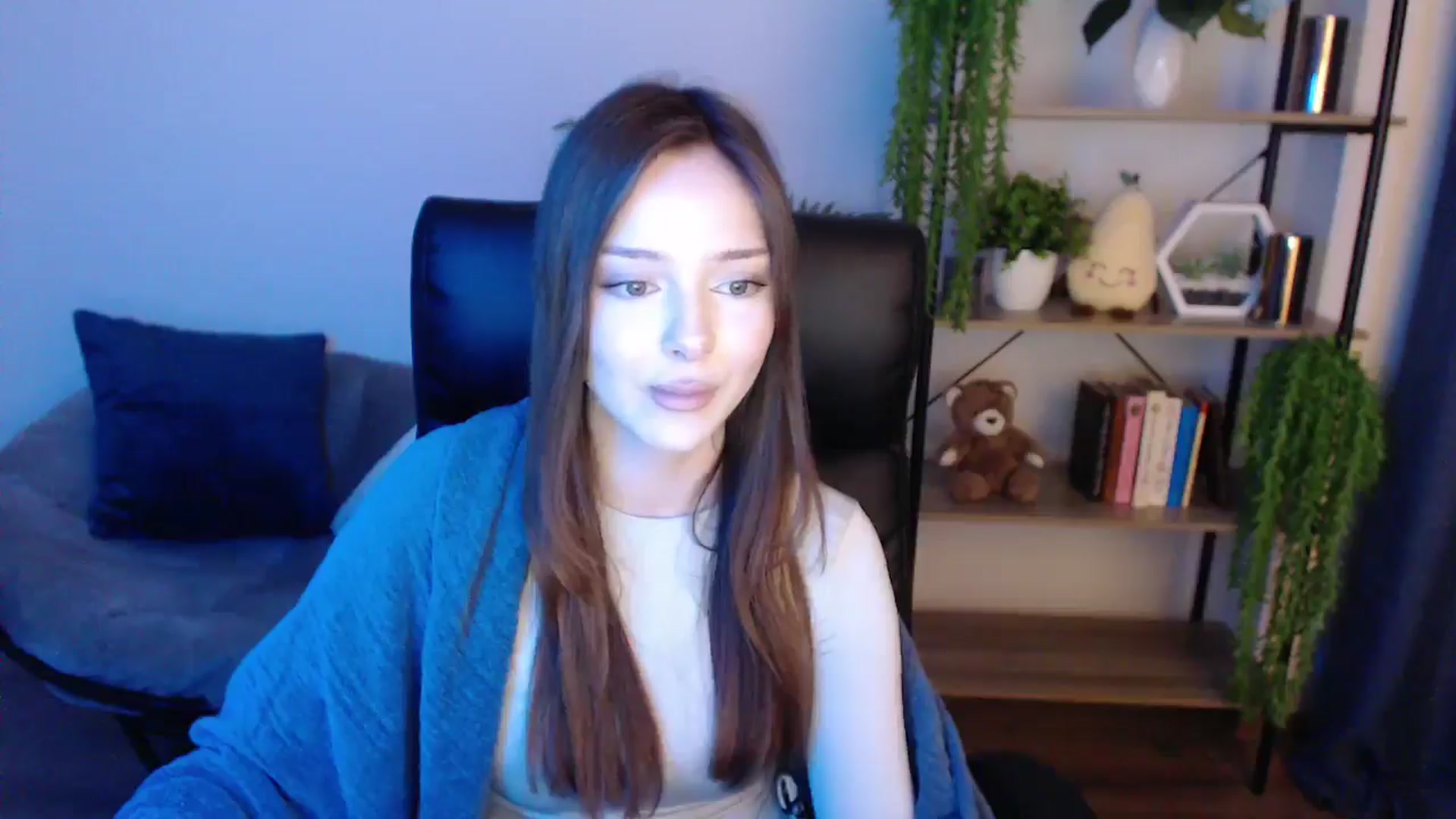Gallery image thumbnail from KateManelli's myfreecams stream on, 02/18/2025, 10:56 image 19 of 20