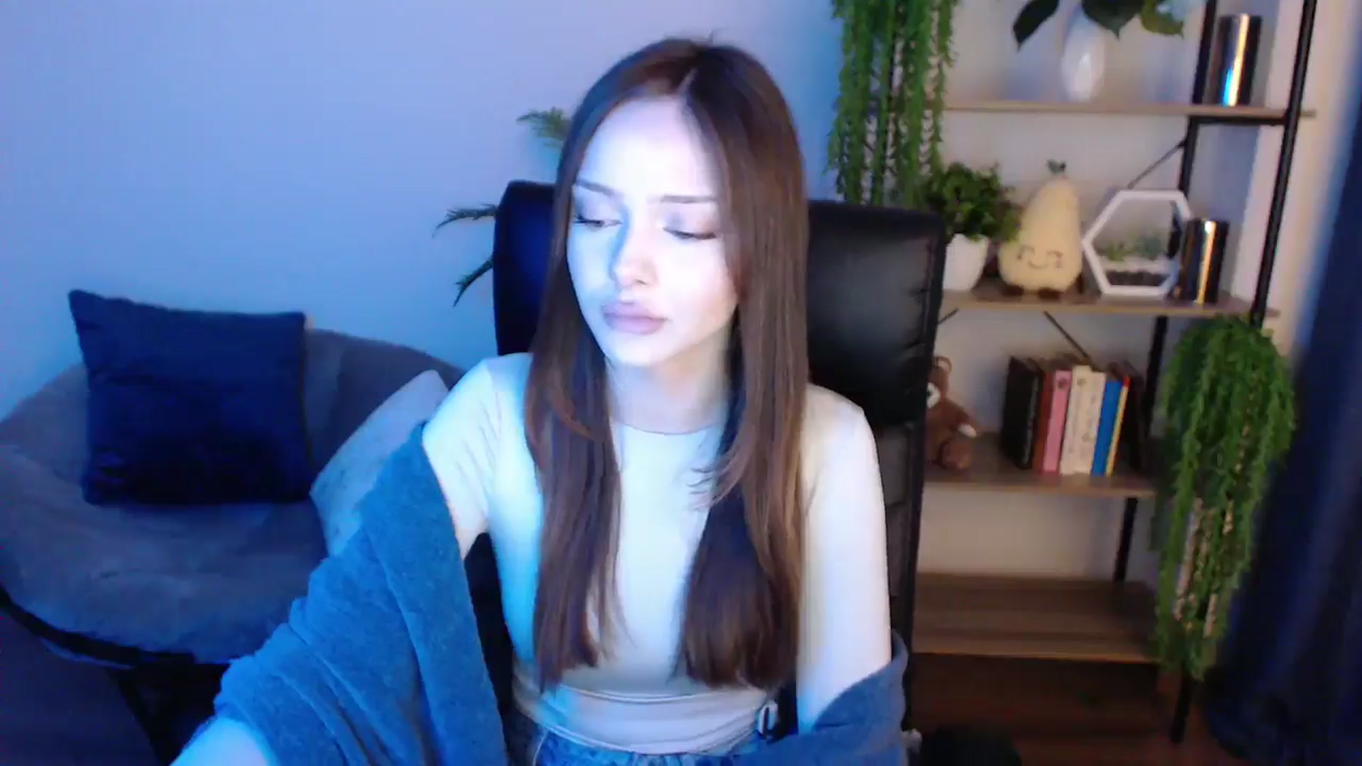 Gallery image thumbnail from KateManelli's myfreecams stream on, 02/18/2025, 10:56 image 11 of 20