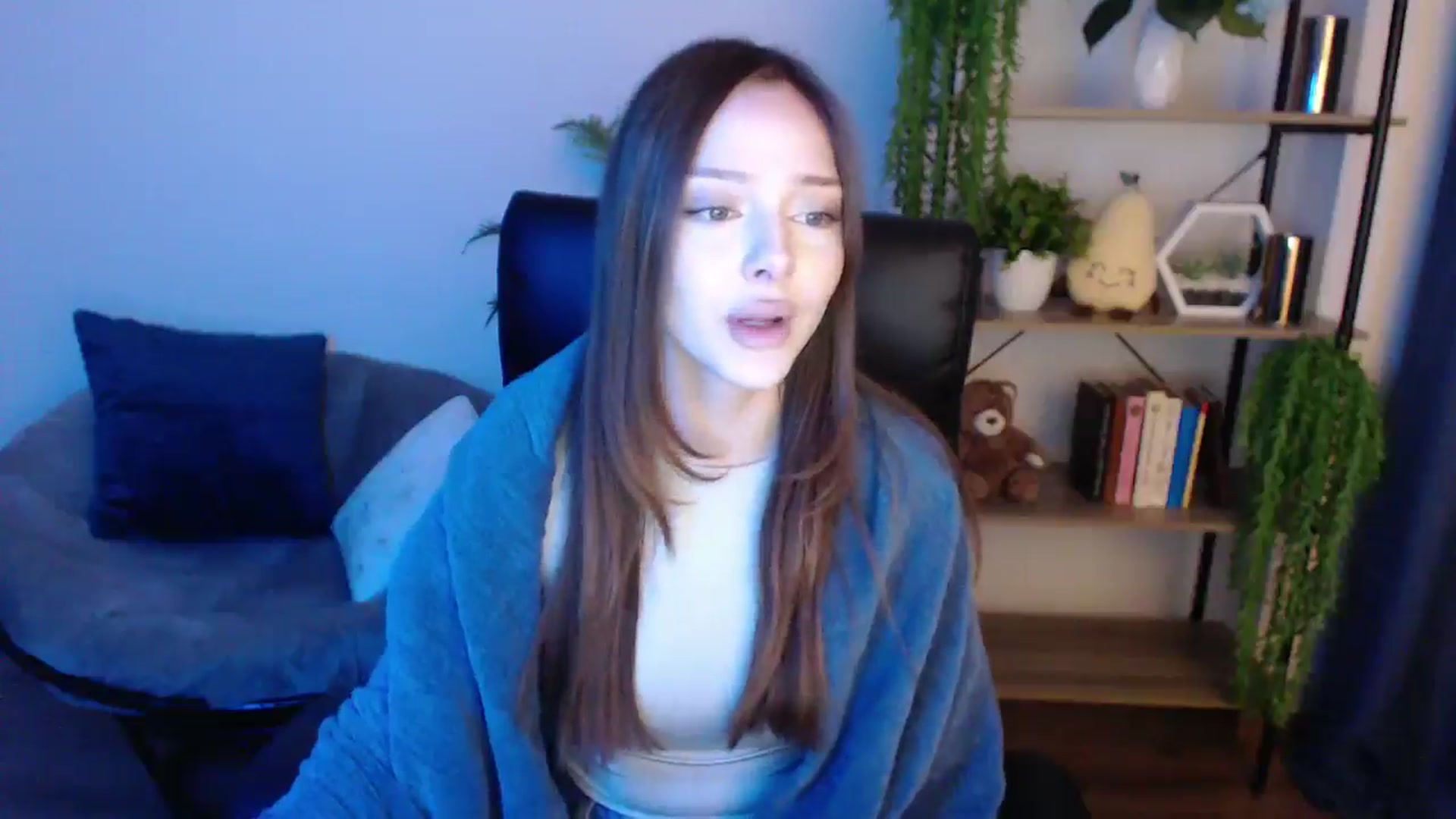 Gallery image thumbnail from KateManelli's myfreecams stream on, 02/18/2025, 10:56 image 9 of 20