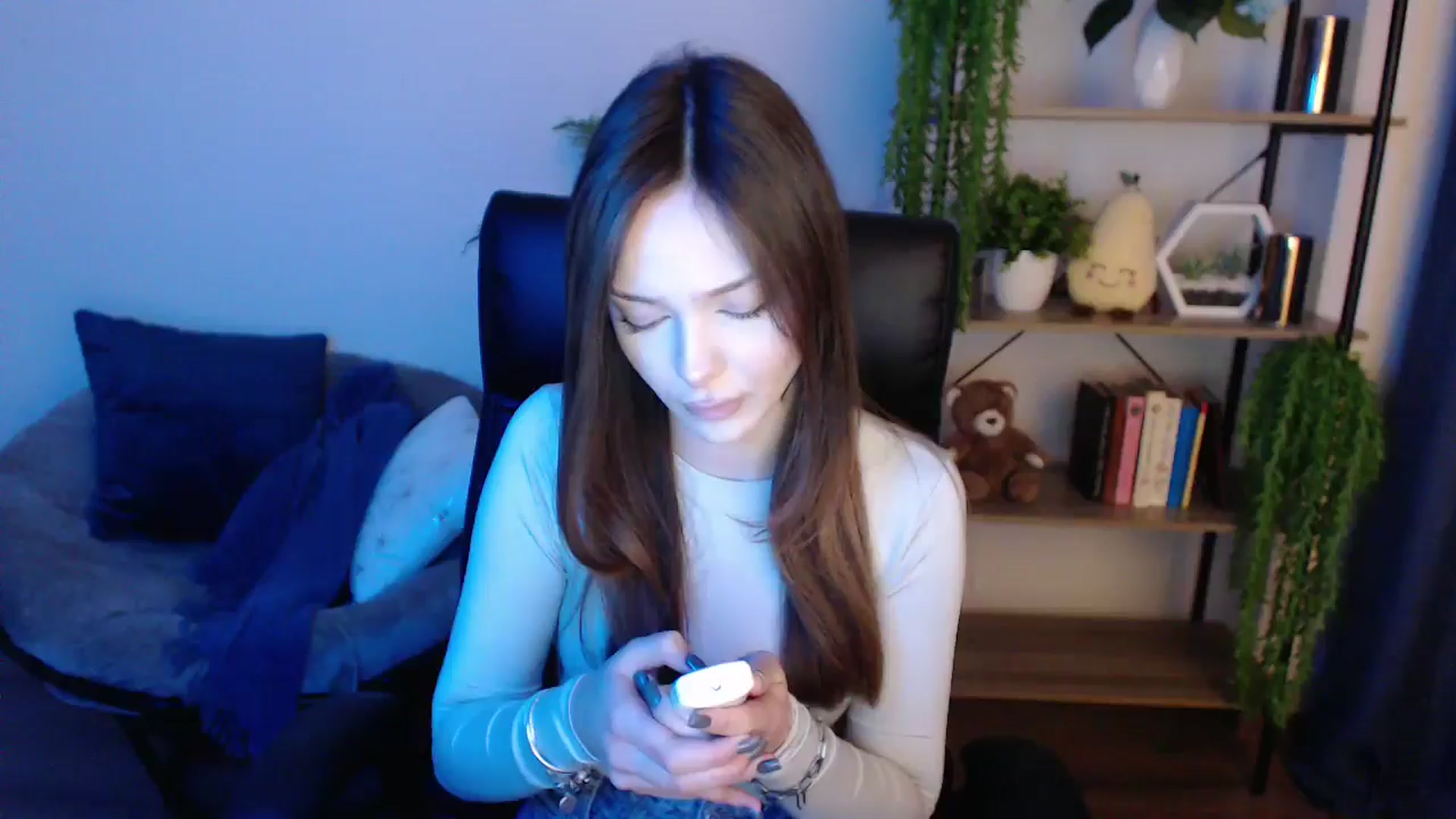Gallery image thumbnail from KateManelli's myfreecams stream on, 02/18/2025, 10:56 image 6 of 20
