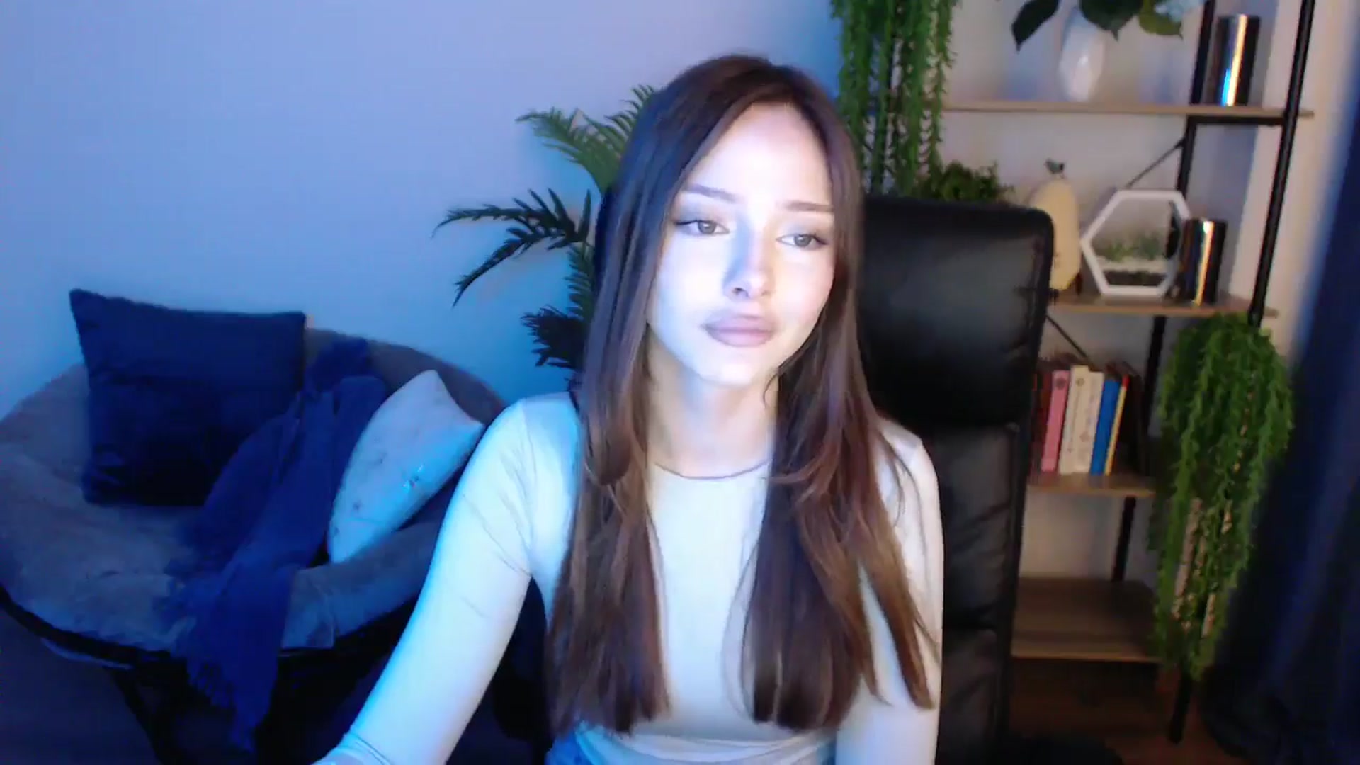 Gallery image thumbnail from KateManelli's myfreecams stream on, 02/18/2025, 10:56 image 3 of 20