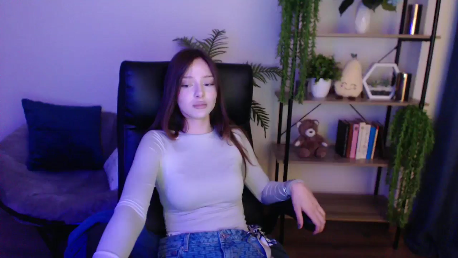 Gallery image thumbnail from KateManelli's myfreecams stream on, 02/18/2025, 12:08 image 4 of 20