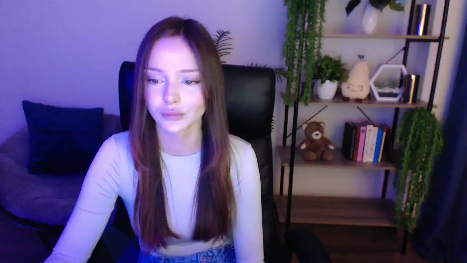 Gallery image thumbnail from KateManelli's myfreecams stream on, 02/18/2025, 12:08 image 20 of 20