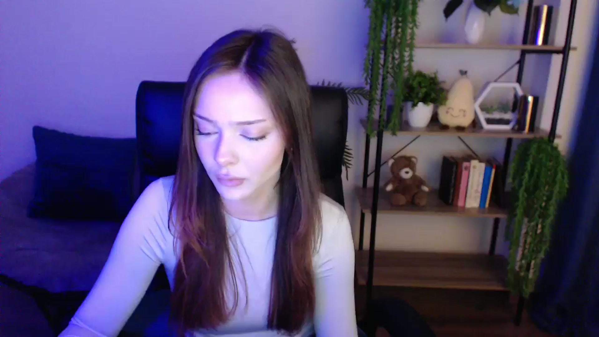 Gallery image thumbnail from KateManelli's myfreecams stream on, 02/18/2025, 13:45 image 2 of 20