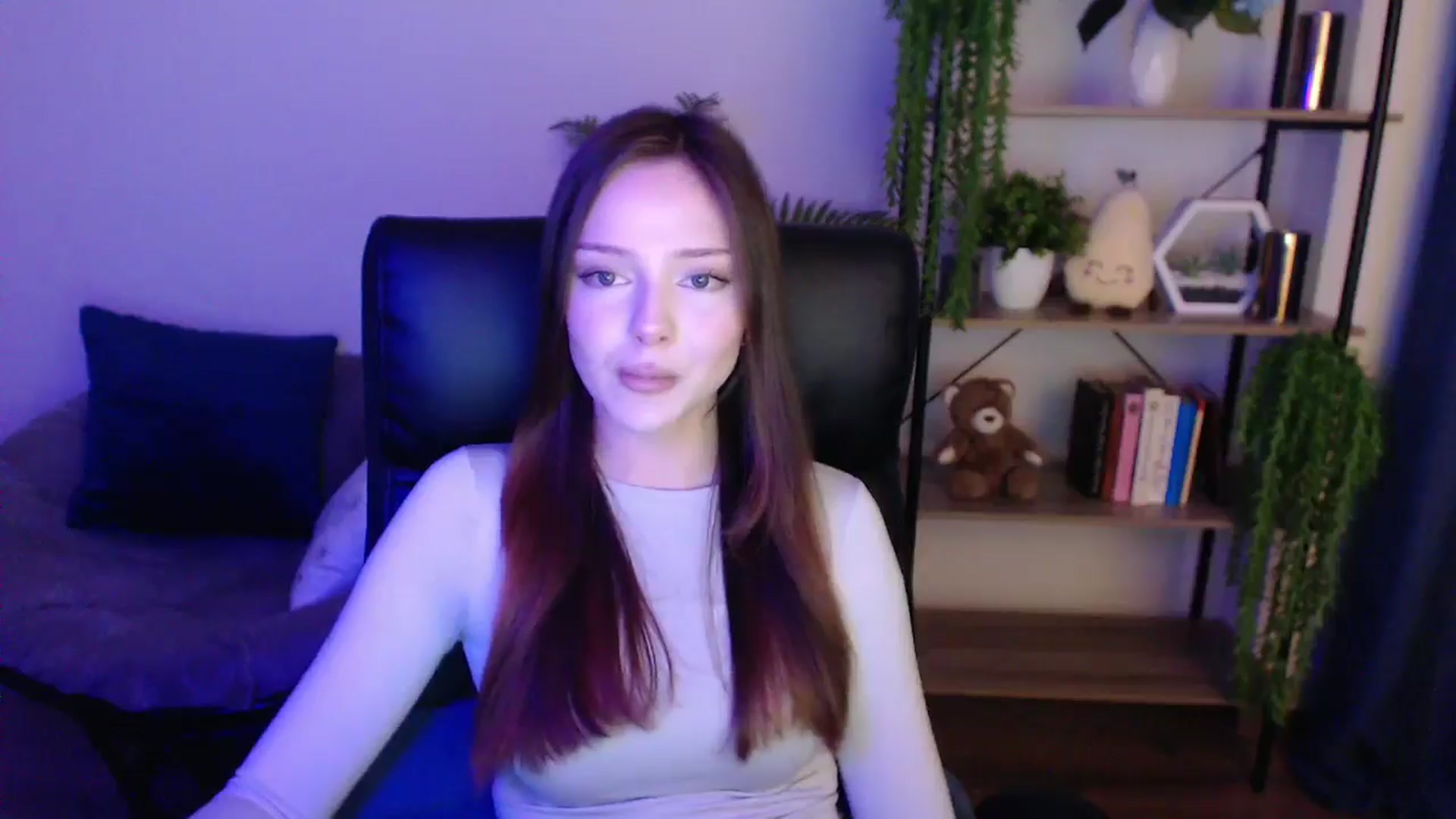 Gallery image thumbnail from KateManelli's myfreecams stream on, 02/18/2025, 13:45 image 11 of 20