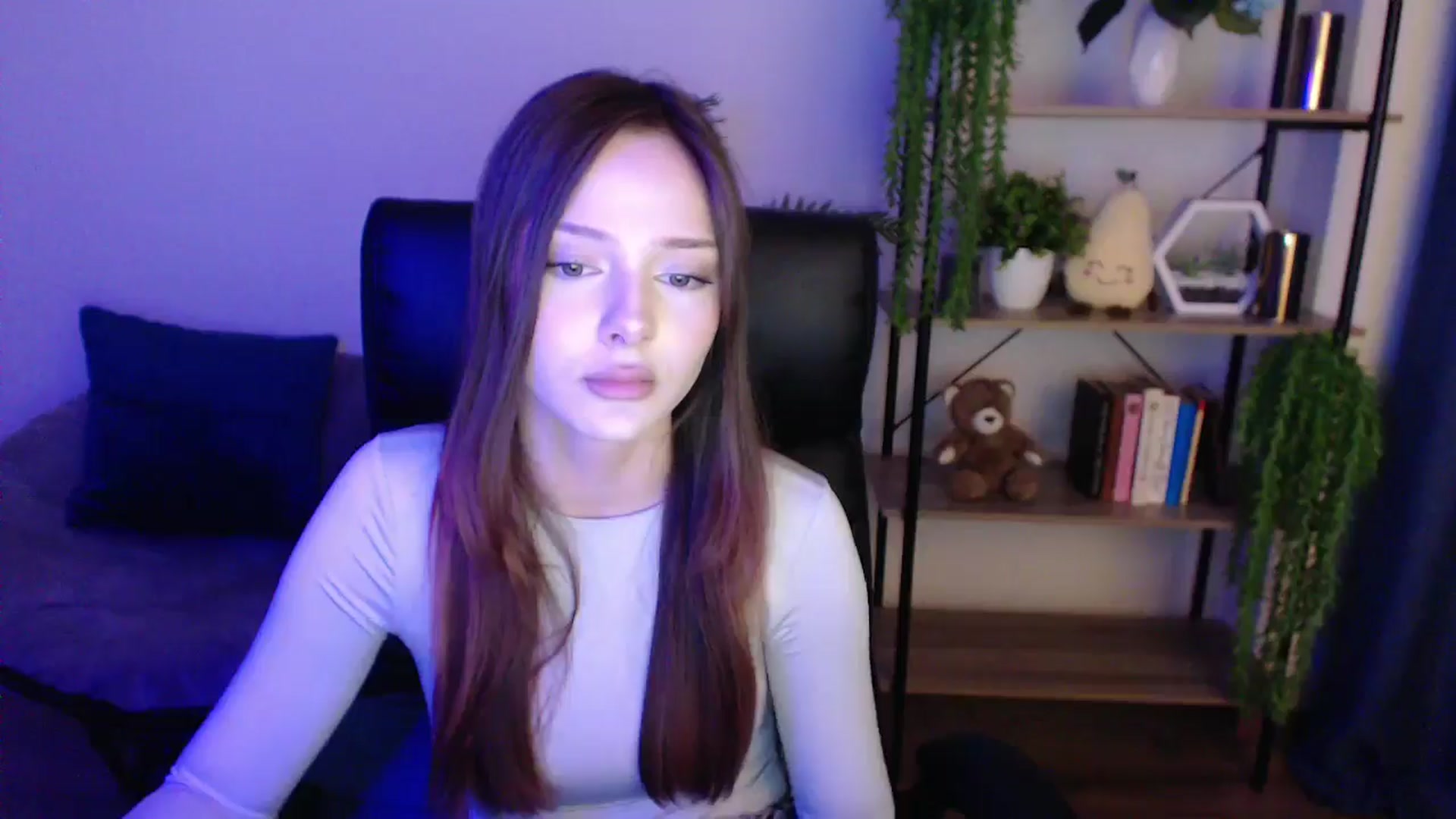 Gallery image thumbnail from KateManelli's myfreecams stream on, 02/18/2025, 14:08 image 10 of 20