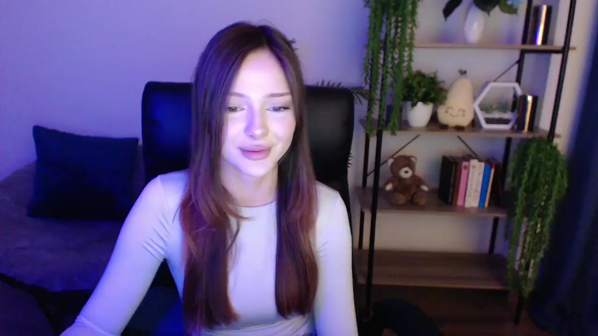 Gallery image thumbnail from KateManelli's myfreecams stream on, 02/18/2025, 14:08 image 6 of 20
