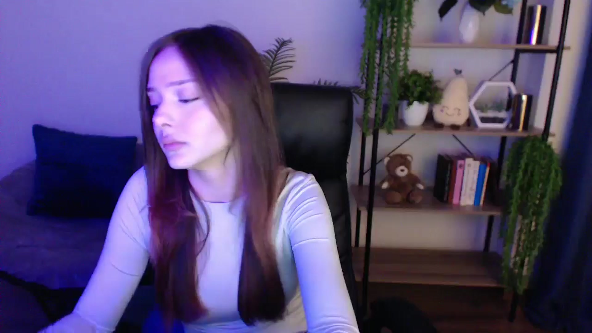 Gallery image thumbnail from KateManelli's myfreecams stream on, 02/18/2025, 14:08 image 7 of 20
