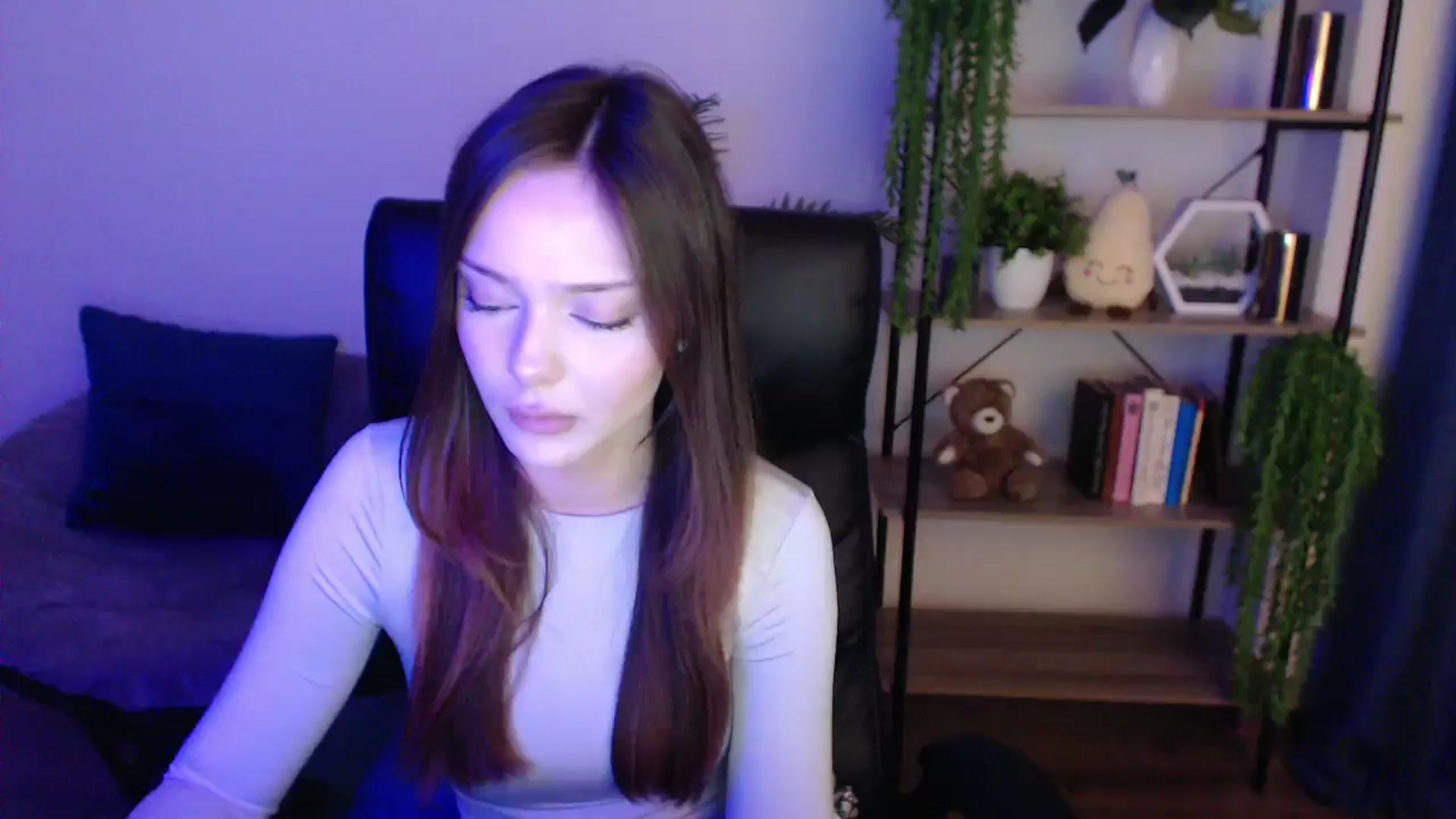 Gallery image thumbnail from KateManelli's myfreecams stream on, 02/18/2025, 14:08 image 9 of 20