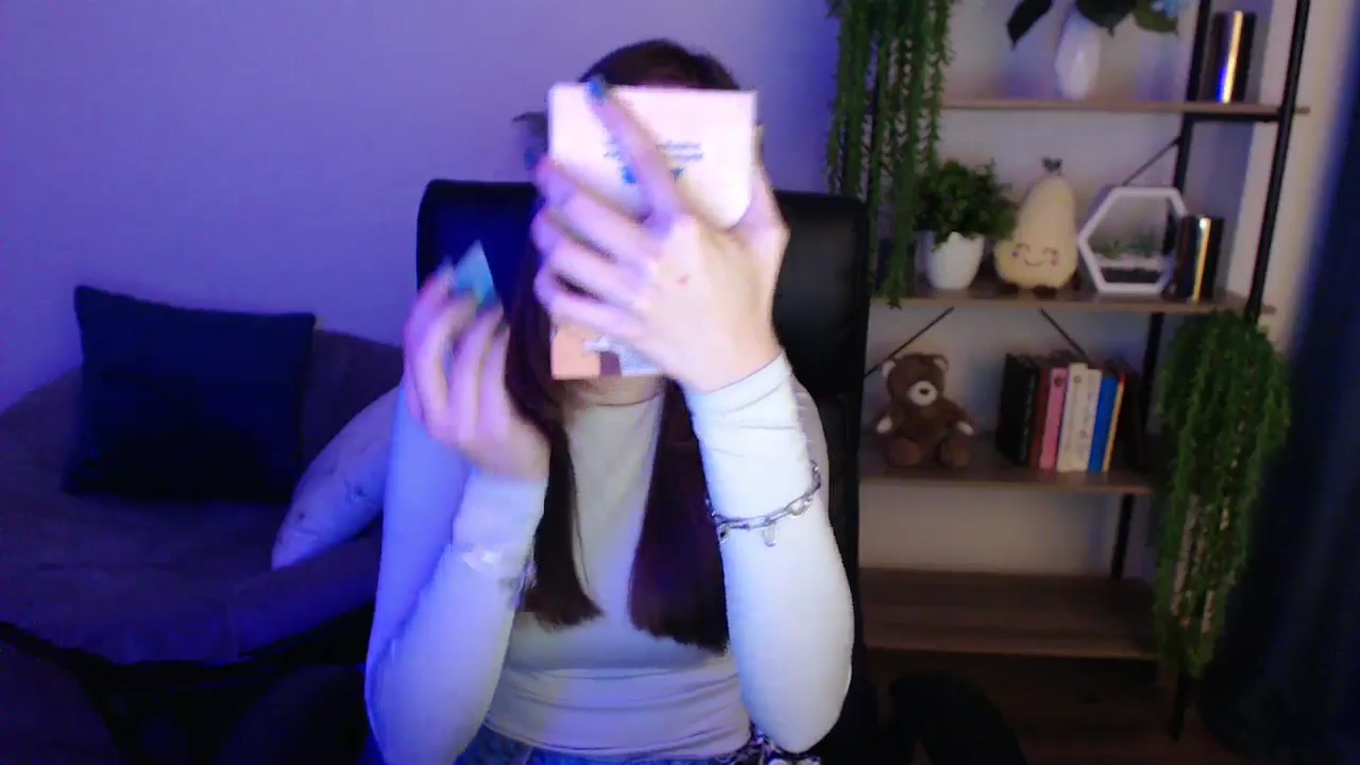 Gallery image thumbnail from KateManelli's myfreecams stream on, 02/18/2025, 14:53 image 15 of 20