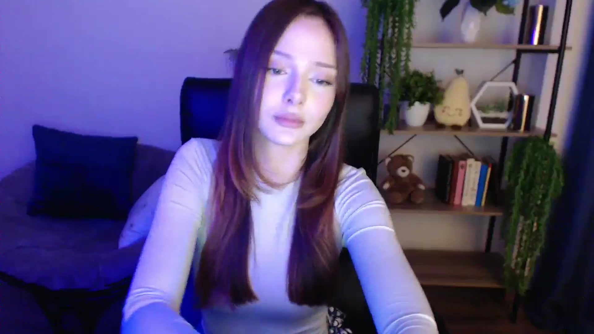 Gallery image thumbnail from KateManelli's myfreecams stream on, 02/18/2025, 14:53 image 10 of 20