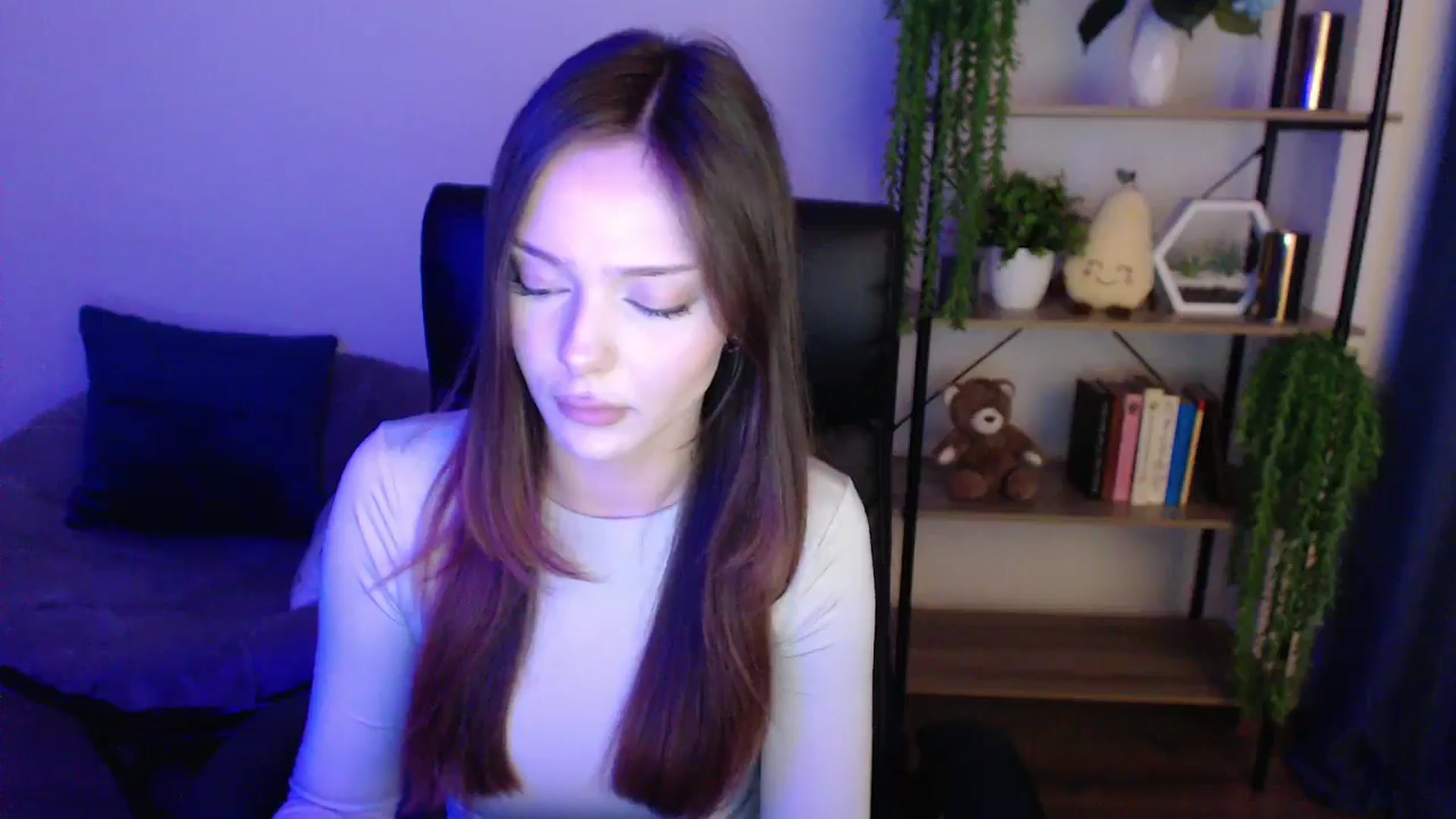 Gallery image thumbnail from KateManelli's myfreecams stream on, 02/18/2025, 14:53 image 9 of 20