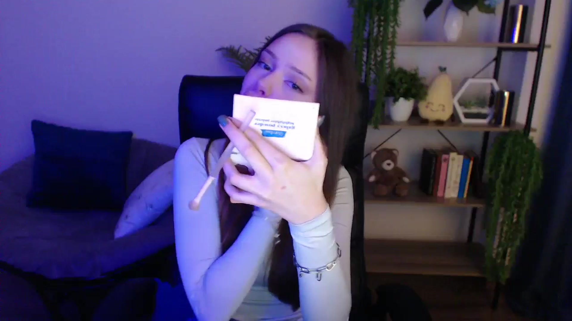 Gallery image thumbnail from KateManelli's myfreecams stream on, 02/18/2025, 14:53 image 18 of 20