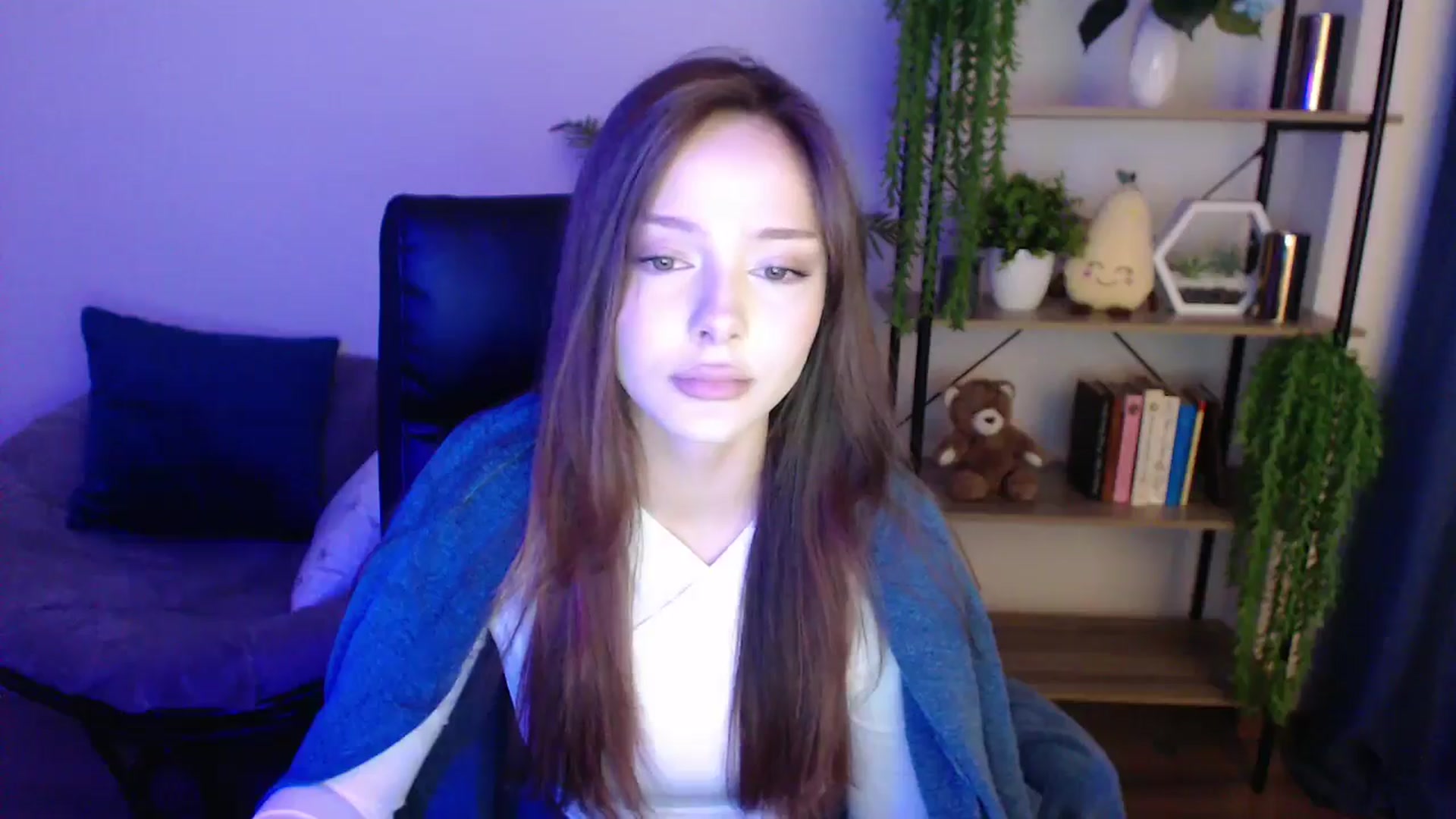 Gallery image thumbnail from KateManelli's myfreecams stream on, 02/19/2025, 10:00 image 8 of 20