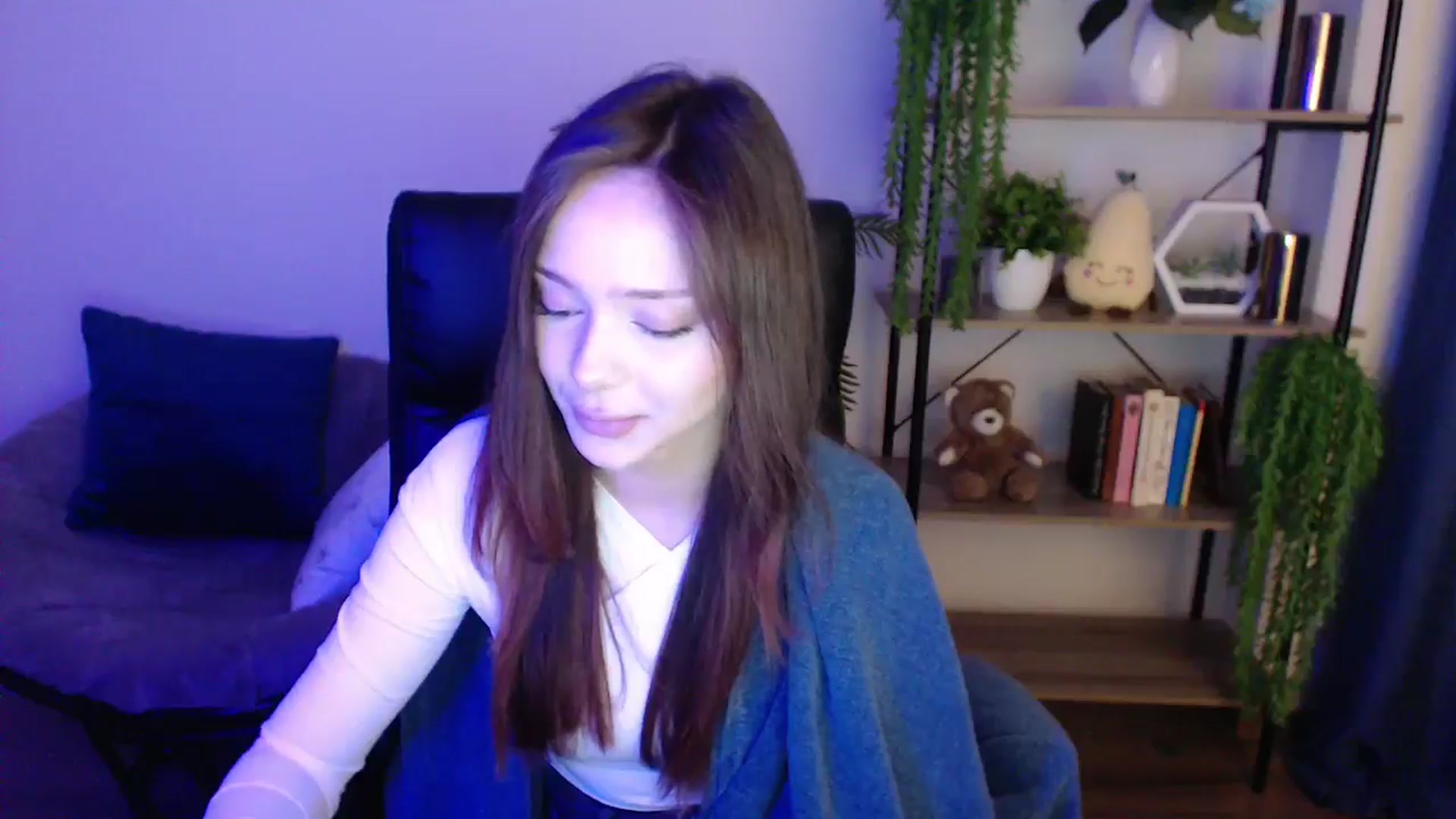 Gallery image thumbnail from KateManelli's myfreecams stream on, 02/19/2025, 10:00 image 10 of 20