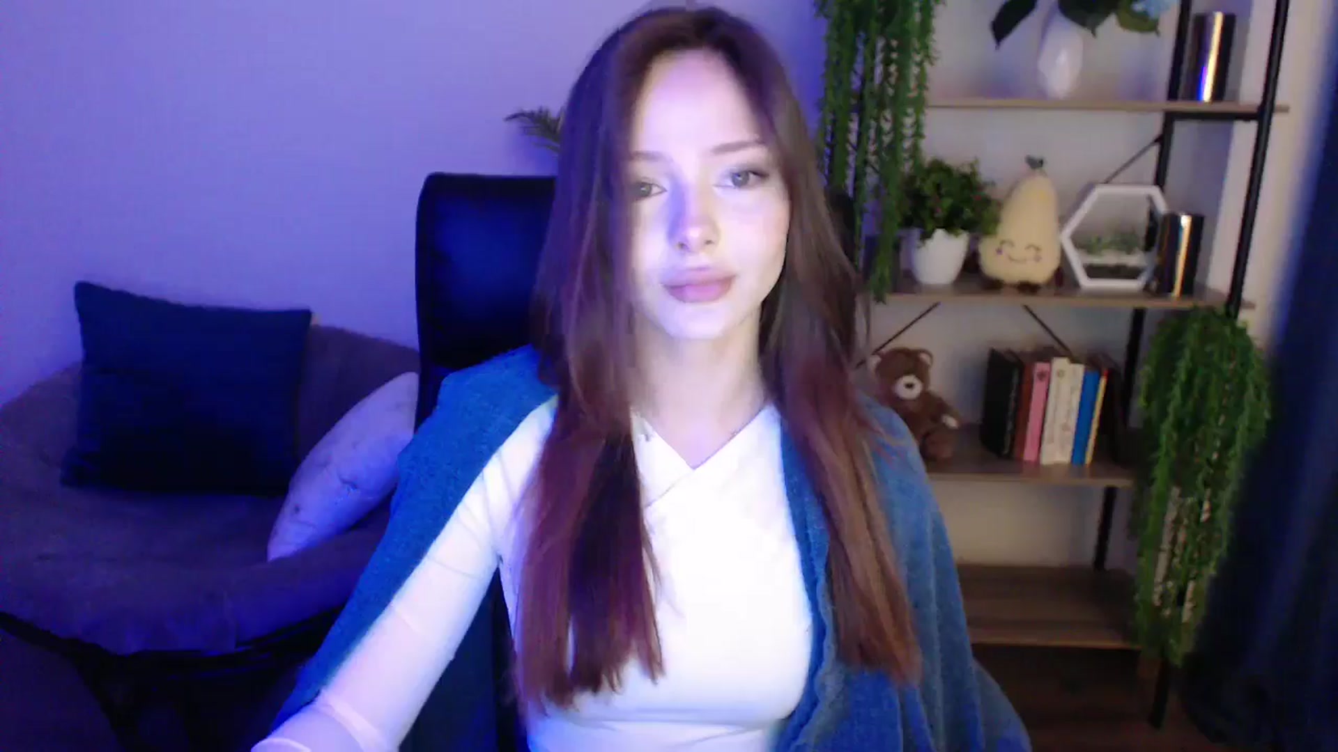 Gallery image thumbnail from KateManelli's myfreecams stream on, 02/19/2025, 10:00 image 13 of 20