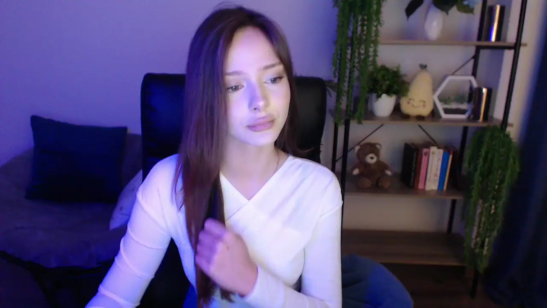 Gallery image thumbnail from KateManelli's myfreecams stream on, 02/19/2025, 10:00 image 19 of 20