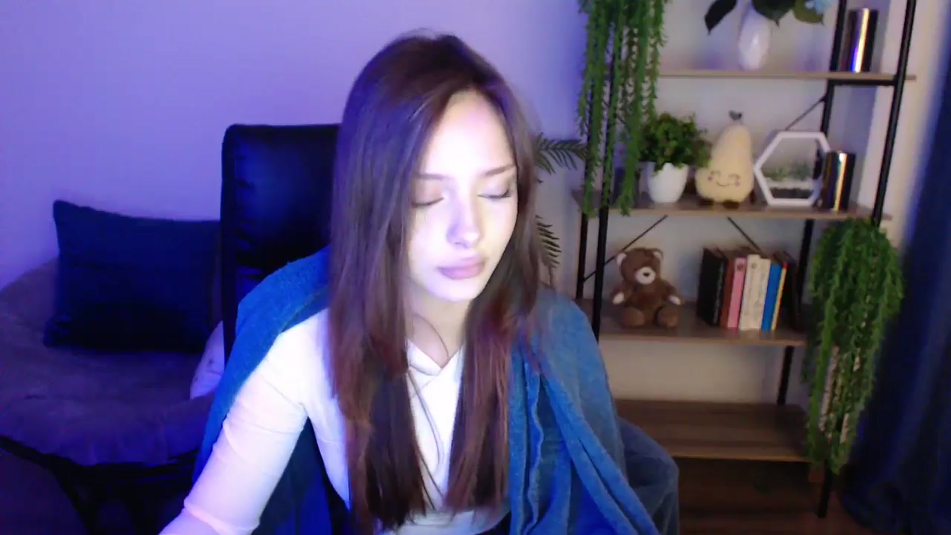 Gallery image thumbnail from KateManelli's myfreecams stream on, 02/19/2025, 10:00 image 9 of 20