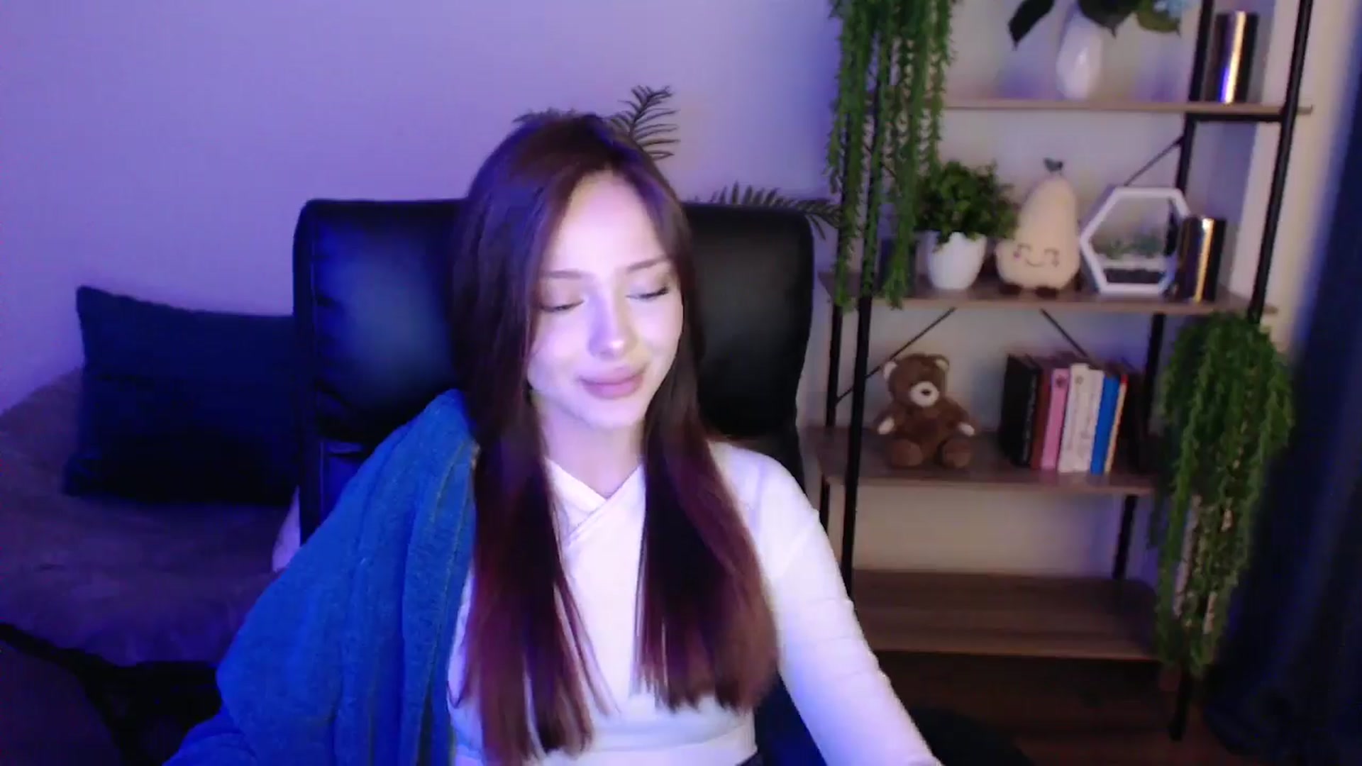 Gallery image thumbnail from KateManelli's myfreecams stream on, 02/19/2025, 10:42 image 16 of 20