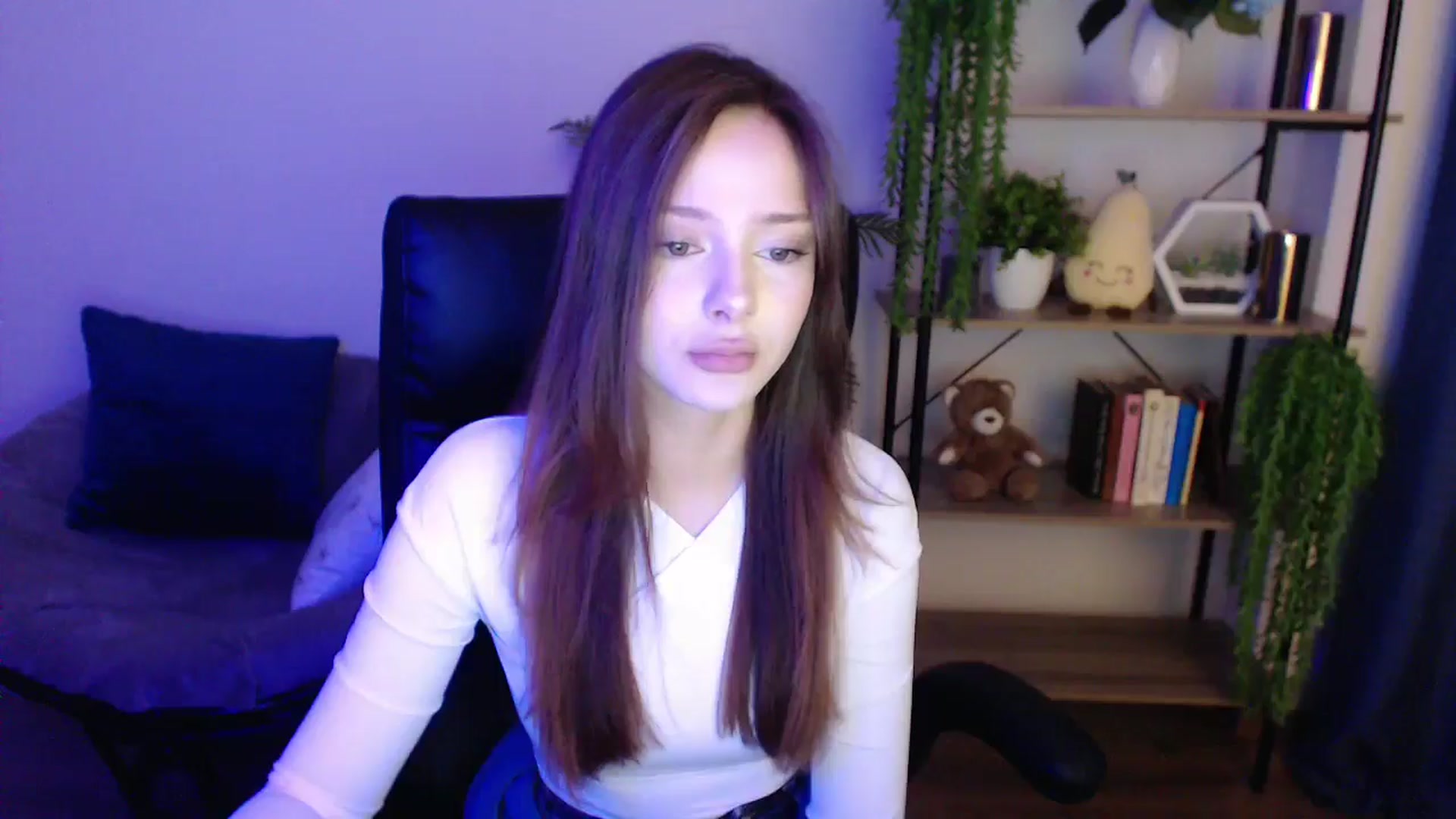 Gallery image thumbnail from KateManelli's myfreecams stream on, 02/19/2025, 10:42 image 2 of 20