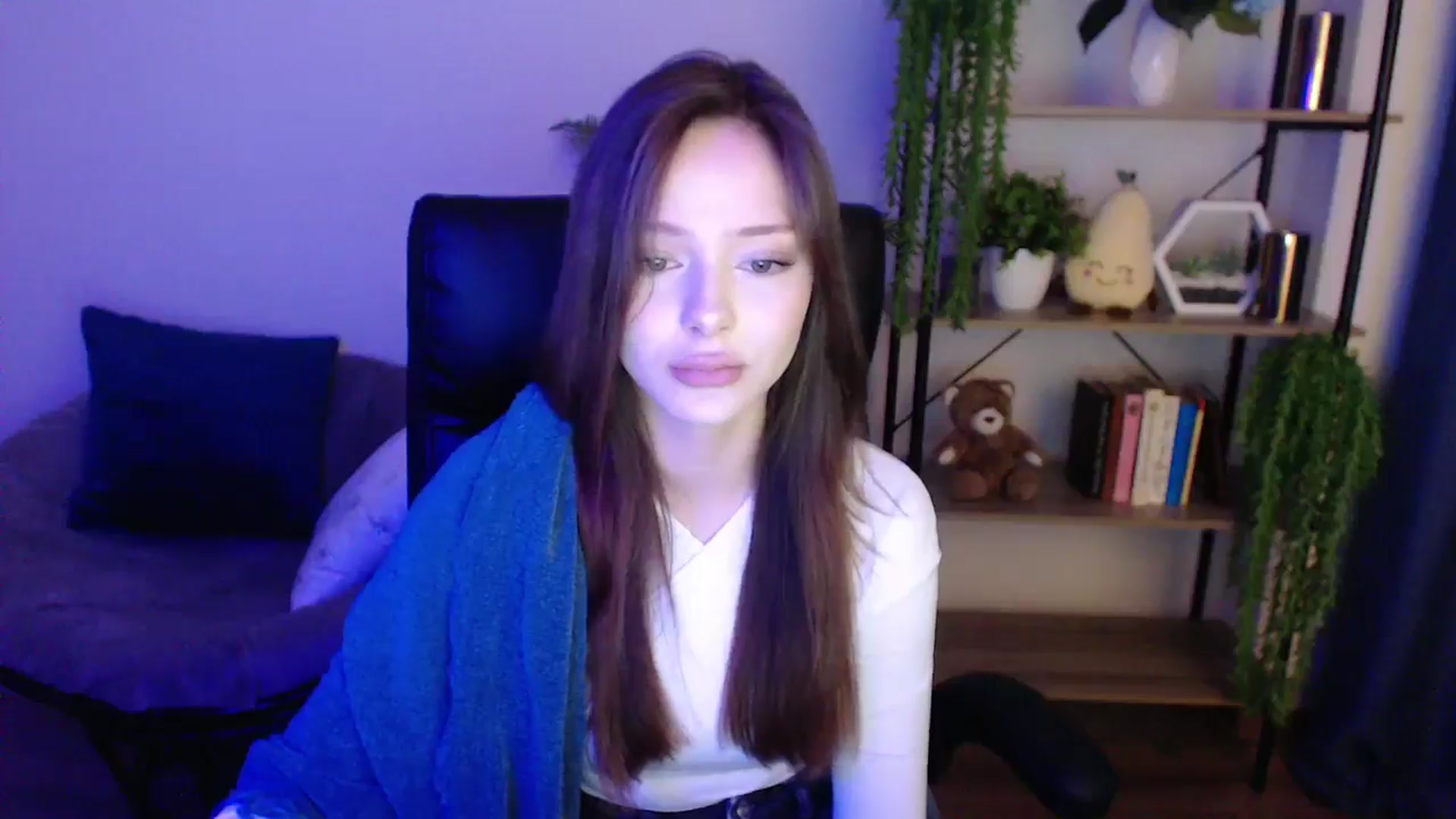 Gallery image thumbnail from KateManelli's myfreecams stream on, 02/19/2025, 10:42 image 10 of 20