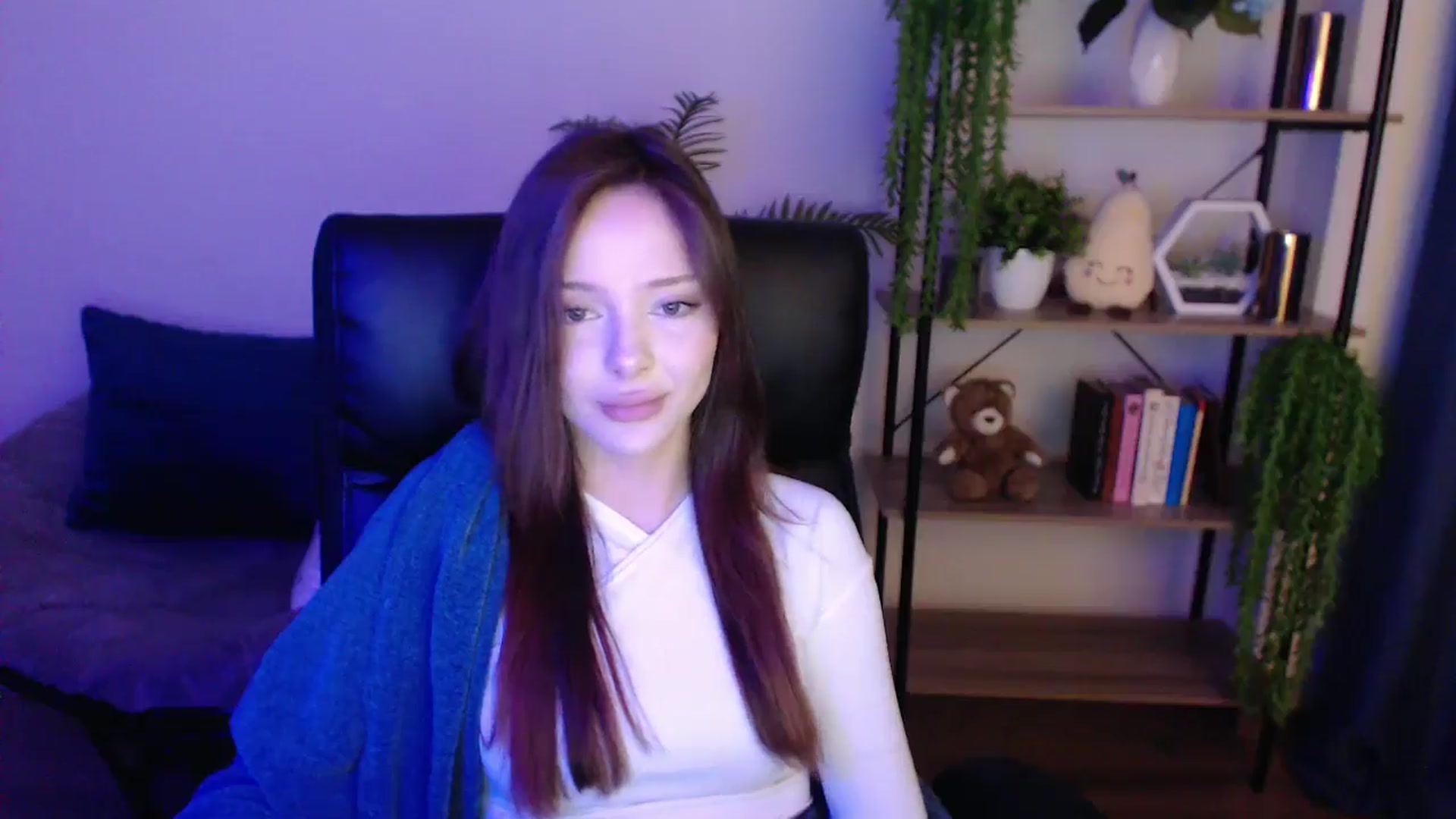 Gallery image thumbnail from KateManelli's myfreecams stream on, 02/19/2025, 10:42 image 18 of 20