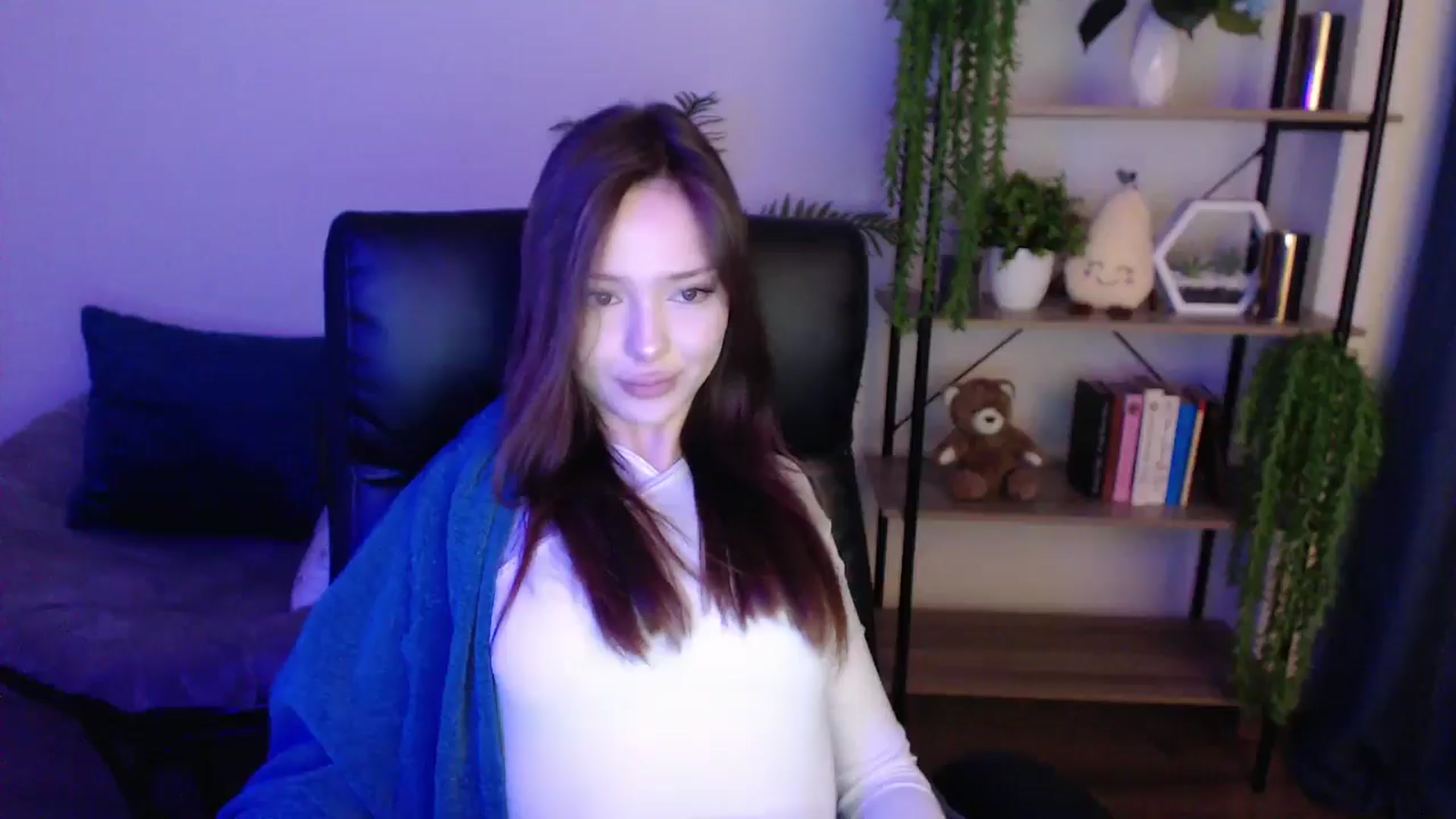 Gallery image thumbnail from KateManelli's myfreecams stream on, 02/19/2025, 10:42 image 11 of 20