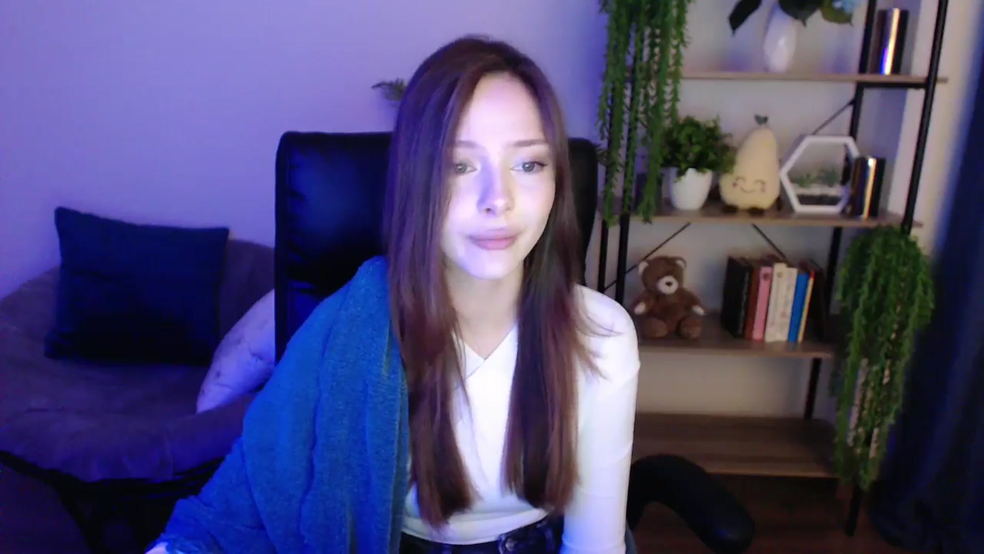 Gallery image thumbnail from KateManelli's myfreecams stream on, 02/19/2025, 10:42 image 9 of 20