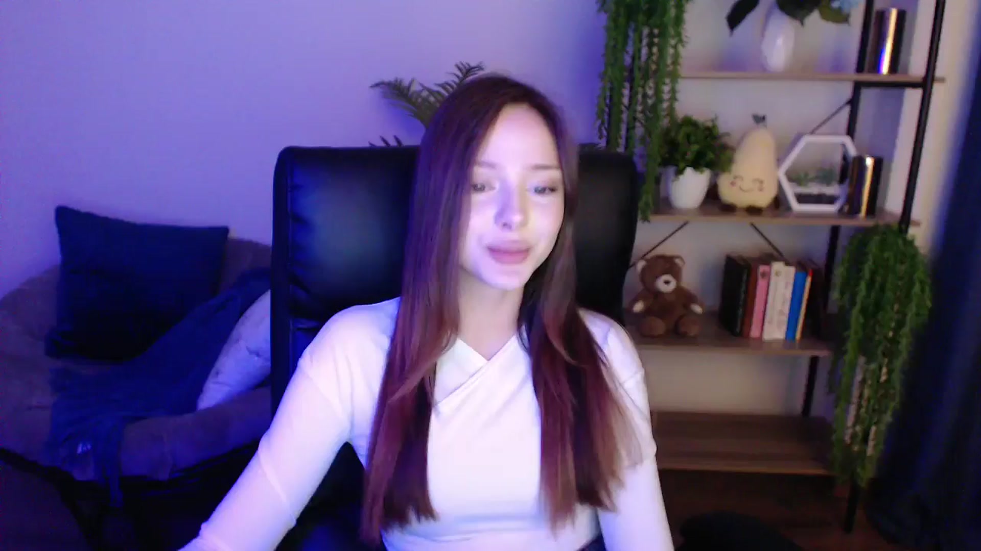 Gallery image thumbnail from KateManelli's myfreecams stream on, 02/19/2025, 11:57 image 1 of 20