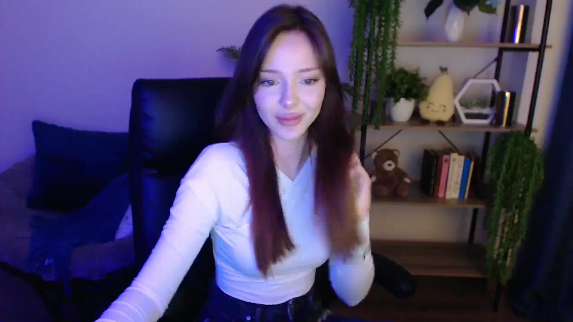 Gallery image thumbnail from KateManelli's myfreecams stream on, 02/19/2025, 11:57 image 5 of 20