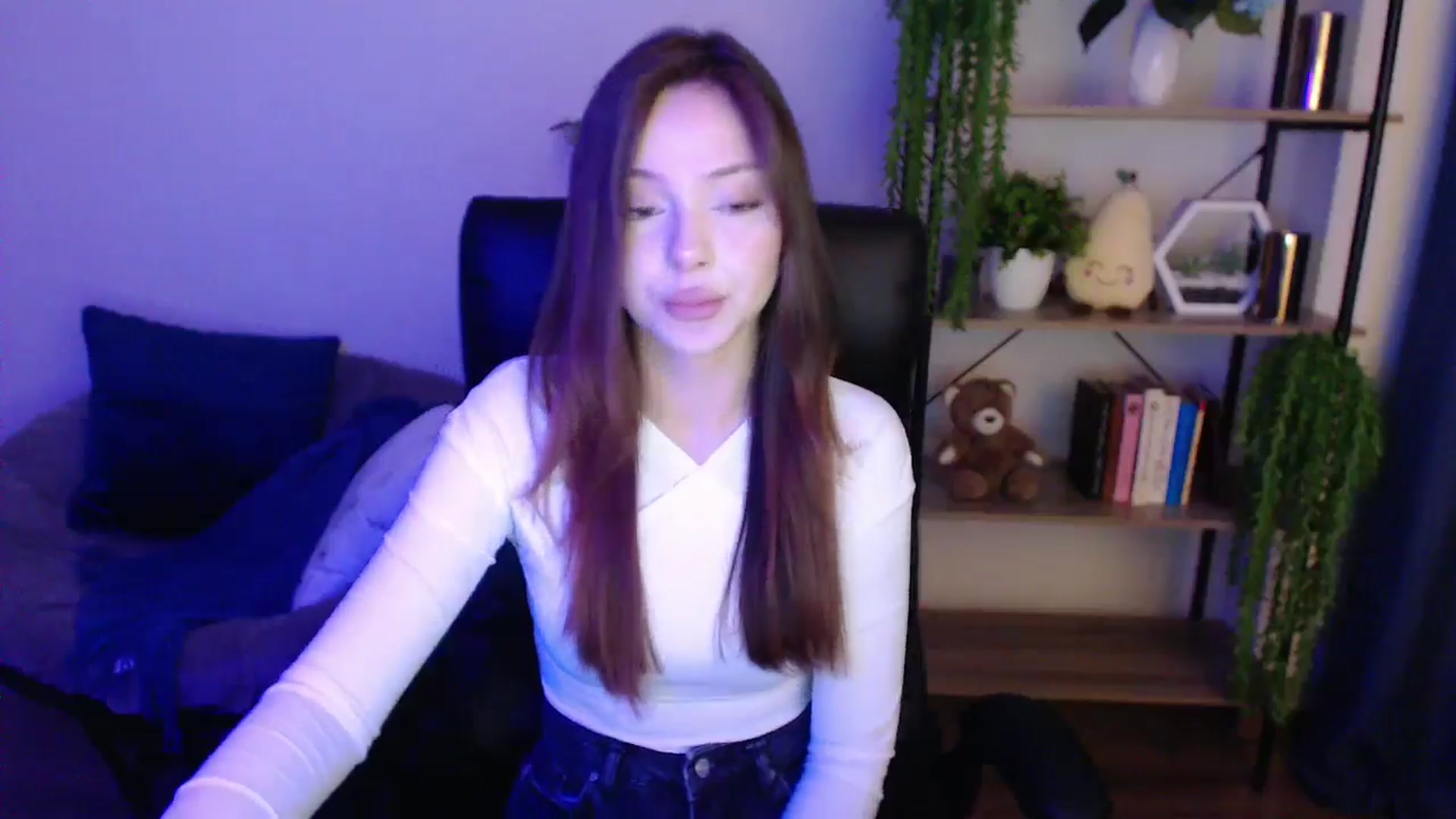 Gallery image thumbnail from KateManelli's myfreecams stream on, 02/19/2025, 11:57 image 7 of 20
