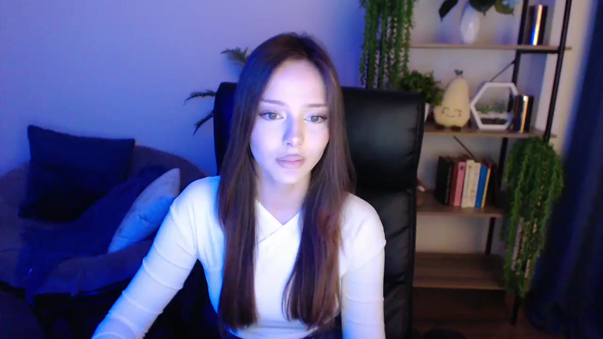 Gallery image thumbnail from KateManelli's myfreecams stream on, 02/19/2025, 14:43 image 18 of 20