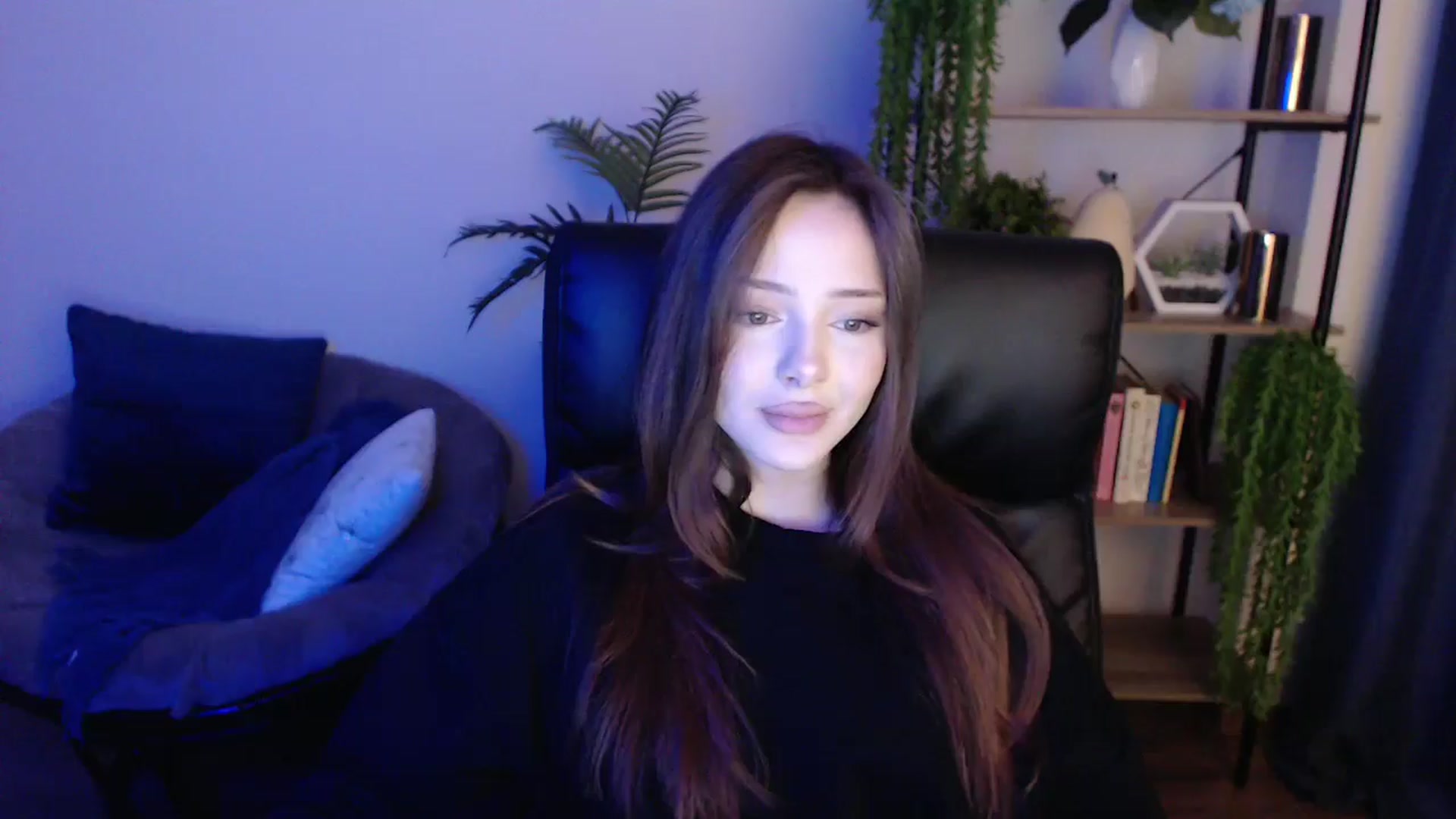 Gallery image thumbnail from KateManelli's myfreecams stream on, 02/21/2025, 09:44 image 10 of 20
