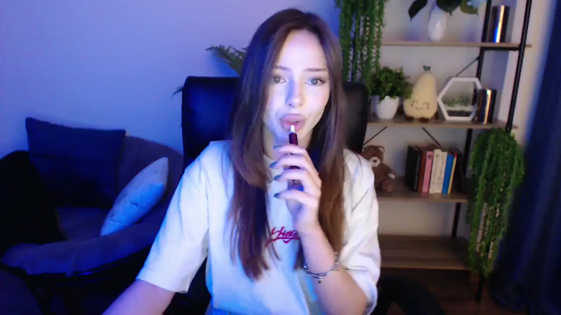 Gallery image thumbnail from KateManelli's myfreecams stream on, 02/21/2025, 09:44 image 16 of 20