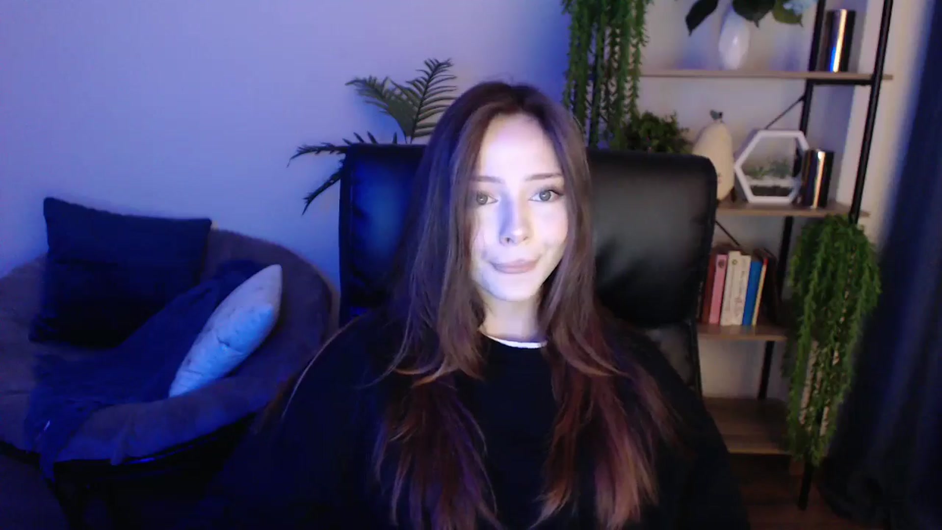 Gallery image thumbnail from KateManelli's myfreecams stream on, 02/21/2025, 09:44 image 7 of 20