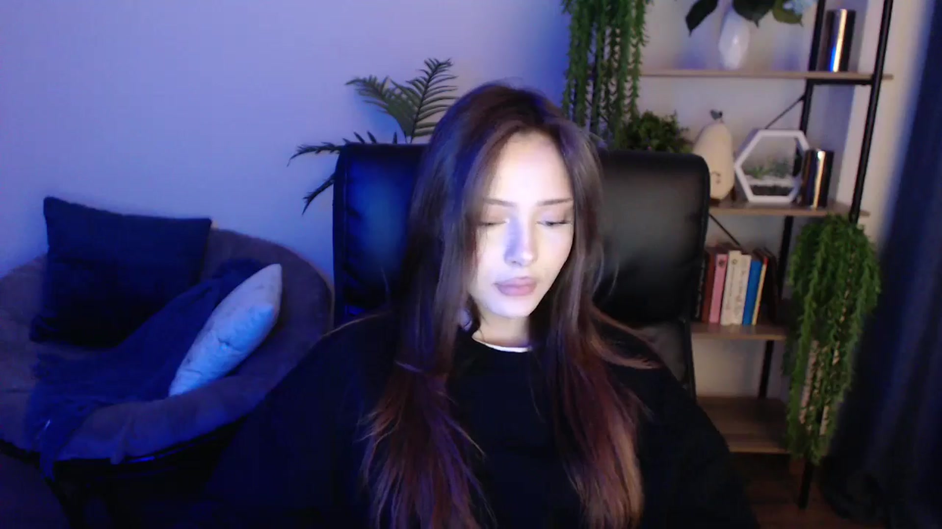 Gallery image thumbnail from KateManelli's myfreecams stream on, 02/21/2025, 09:44 image 9 of 20